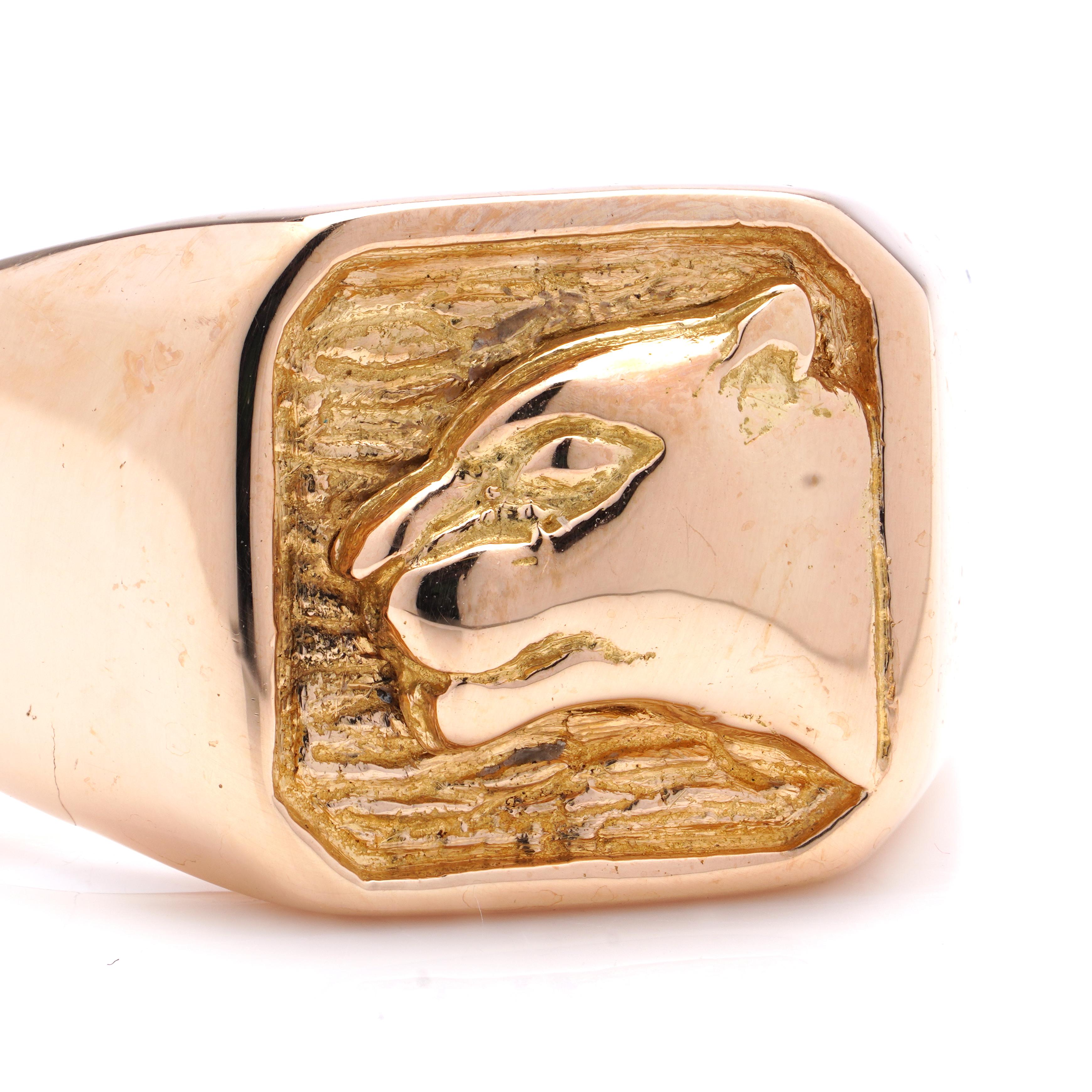 18kt. Yellow Gold Extra Large Size Men's Signet Ring, Featuring Panther's Head For Sale 1