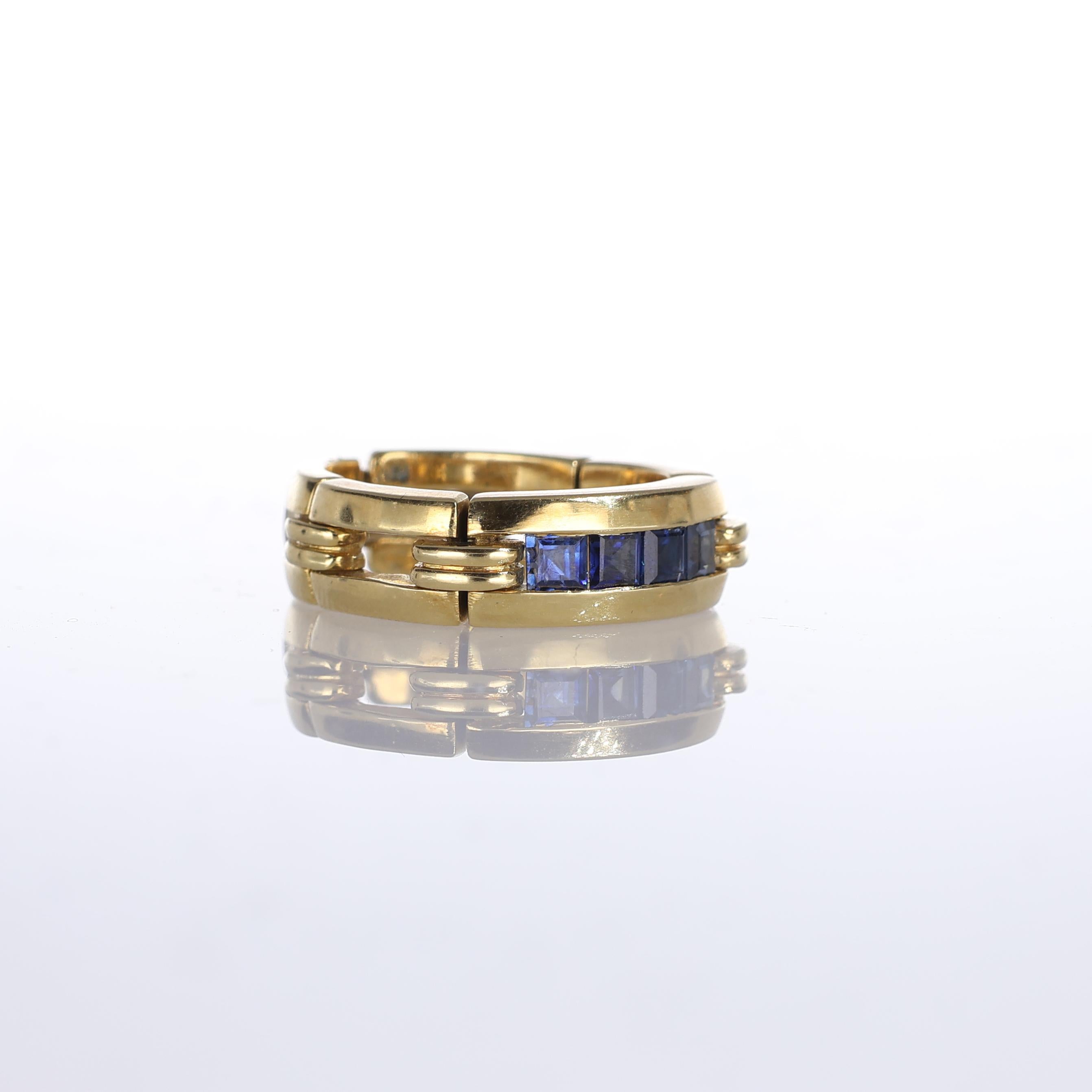 Brilliant Cut 18kt Yellow Gold Flexible Band Ring with Square-Cut Sapphires For Sale