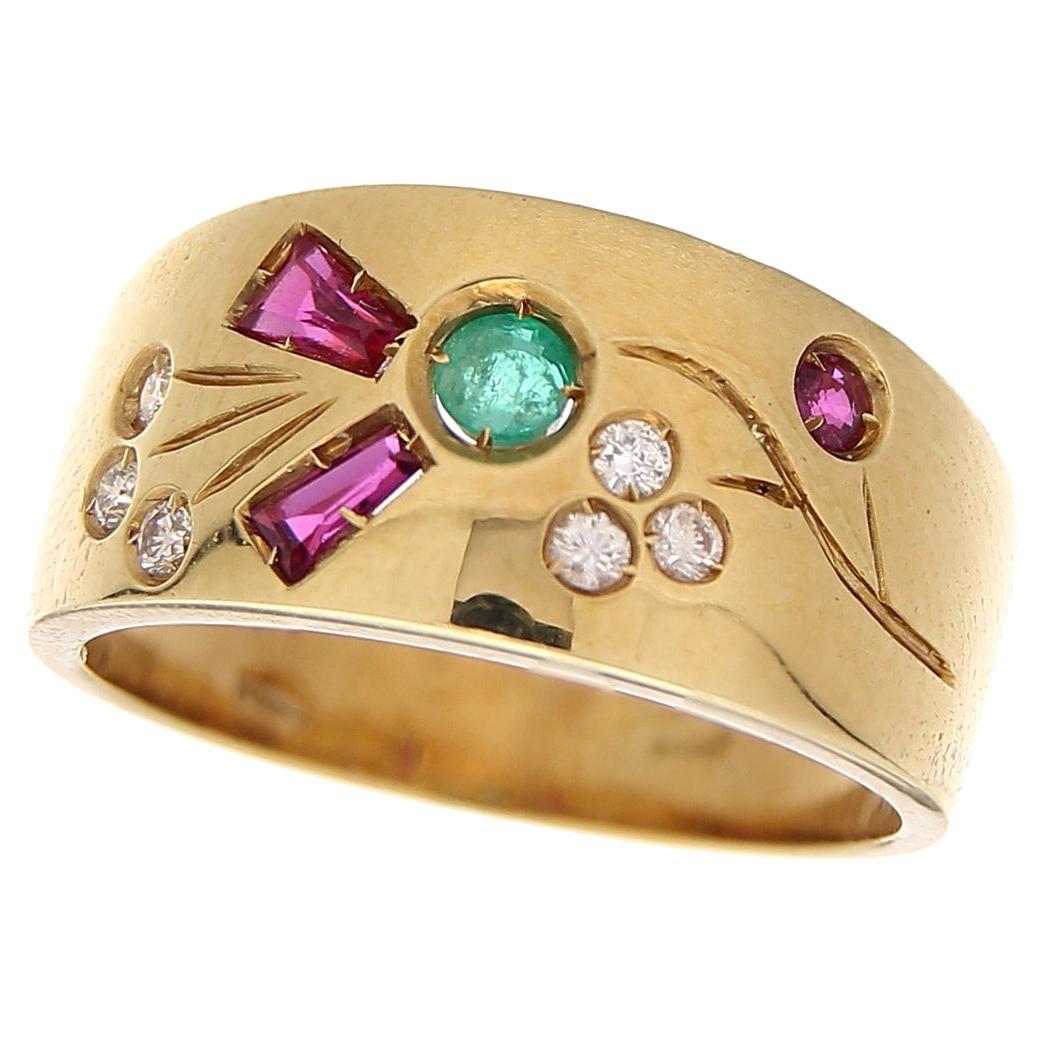 18Kt Yellow Gold Flowers White Diamonds, Rubies & Round-Cut Emerald For Sale
