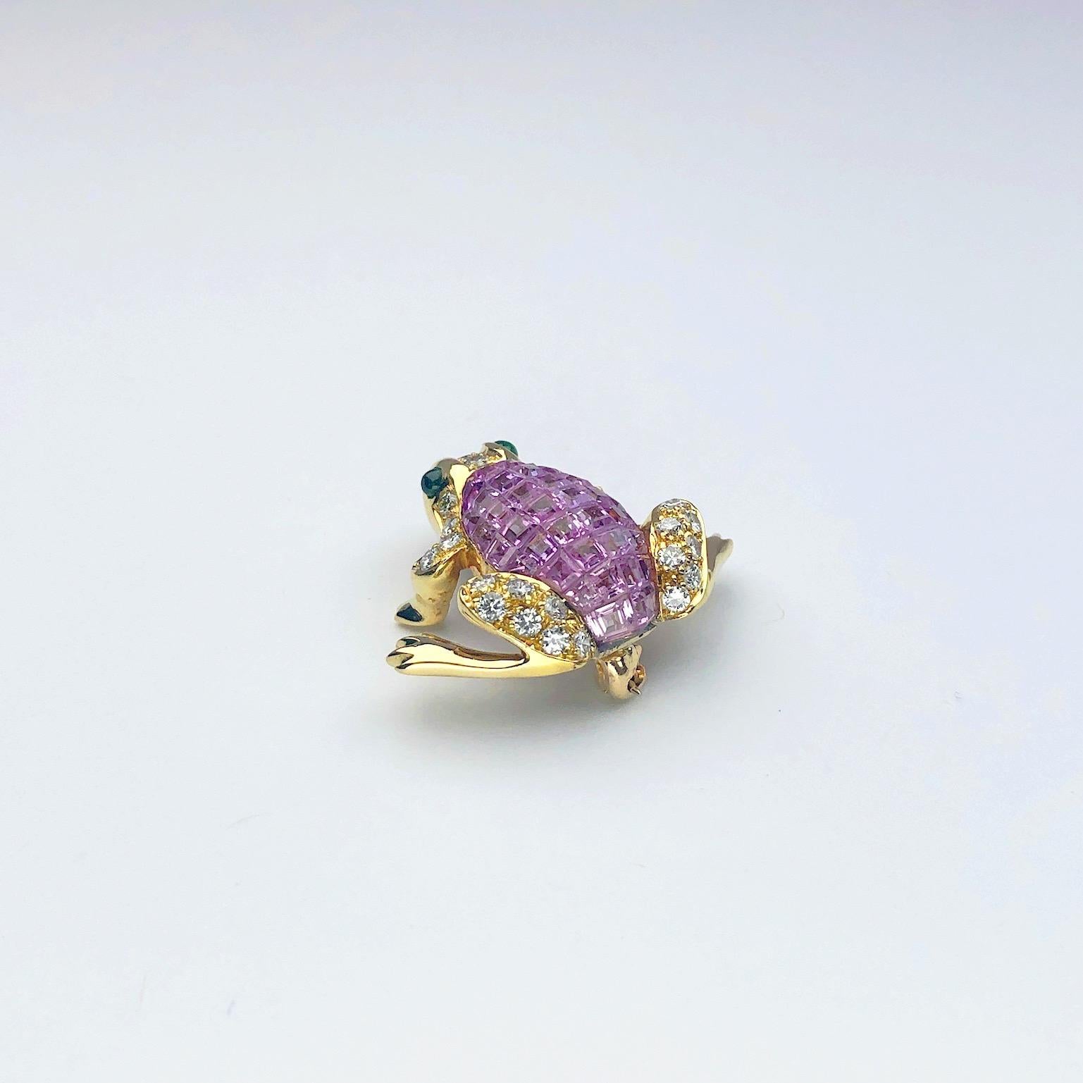 Contemporary 18 Karat Gold Frog Brooch, Invisibly Set Pink Sapphires, Diamonds and Emerald For Sale