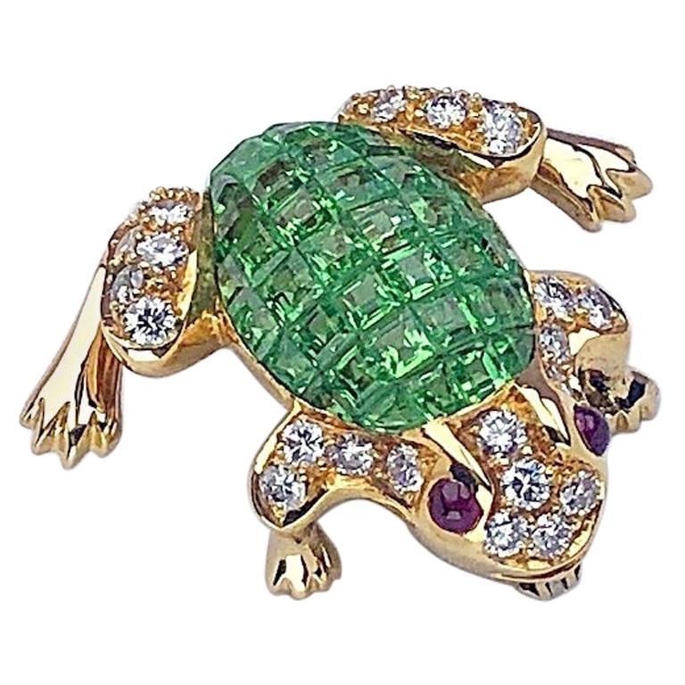 18 Karat Gold Frog Brooch with Invisibly Set Tsavorites, Diamonds, and Rubies For Sale