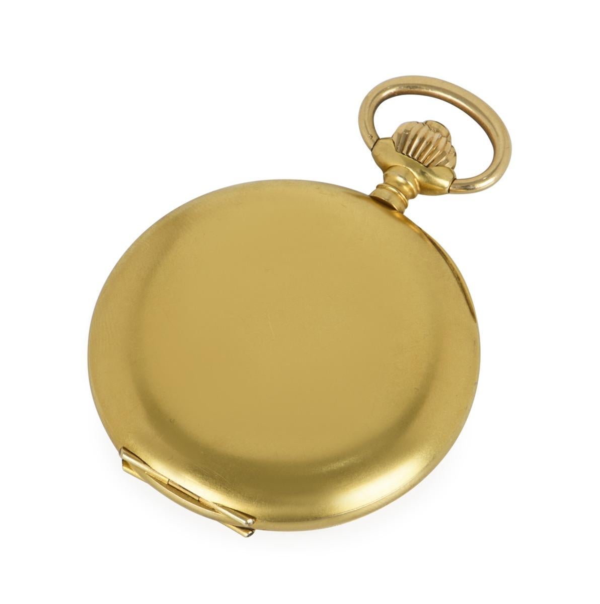 18Kt Yellow Gold Full Hunter Keyless Wind Lever Pocket Watch with a Crown Motif In Good Condition In London, GB