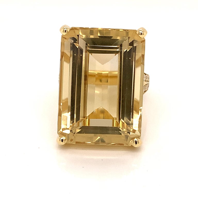 Round Cut 18Kt Yellow Gold Garavelli Ring with White Diamonds & Citrine For Sale