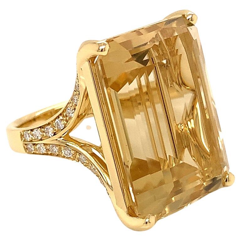 18Kt Yellow Gold Garavelli Ring with White Diamonds & Citrine For Sale