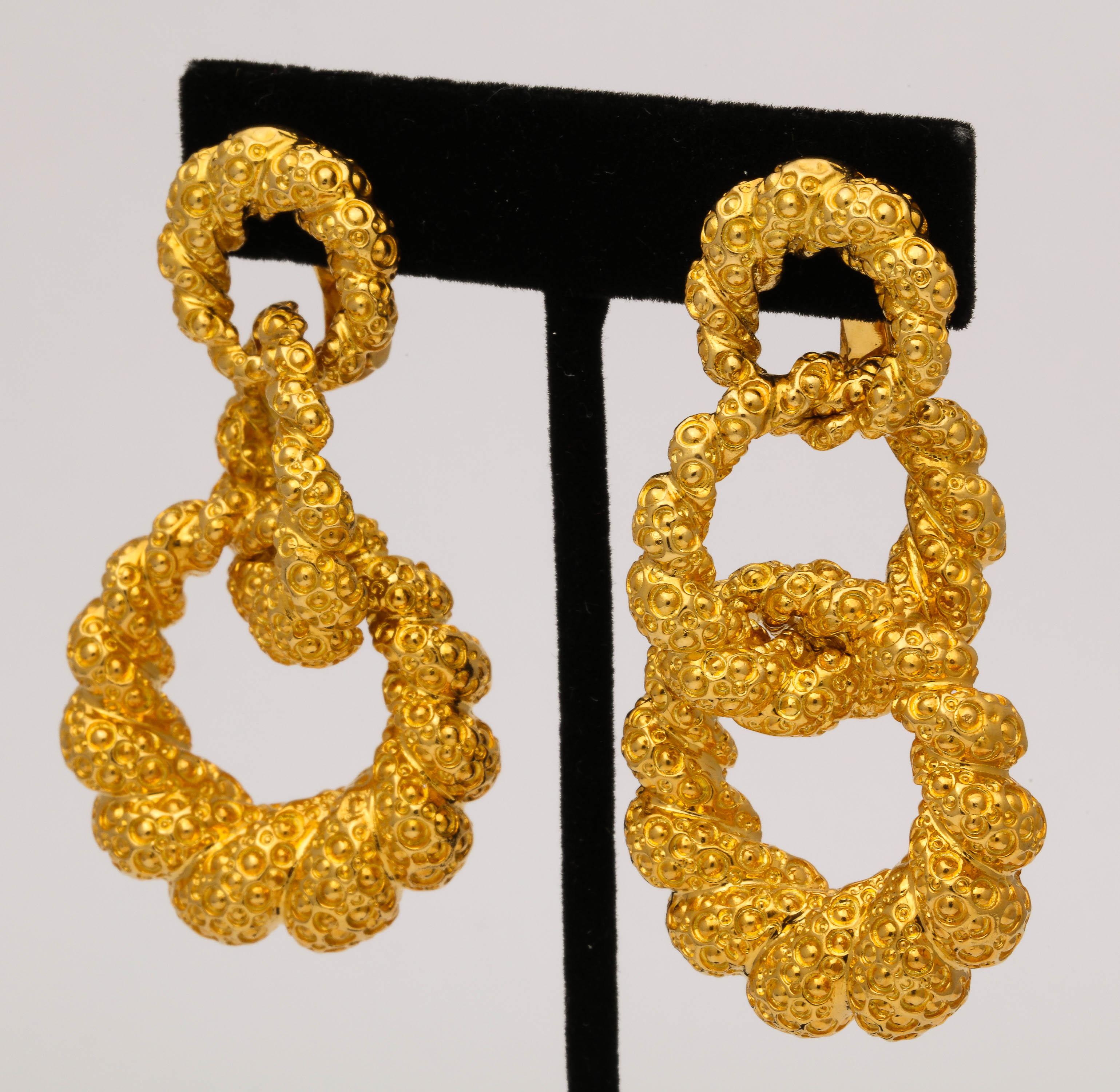 18 Karat Yellow Gold Graduated Triple Hoop Clip-On Earrings 4