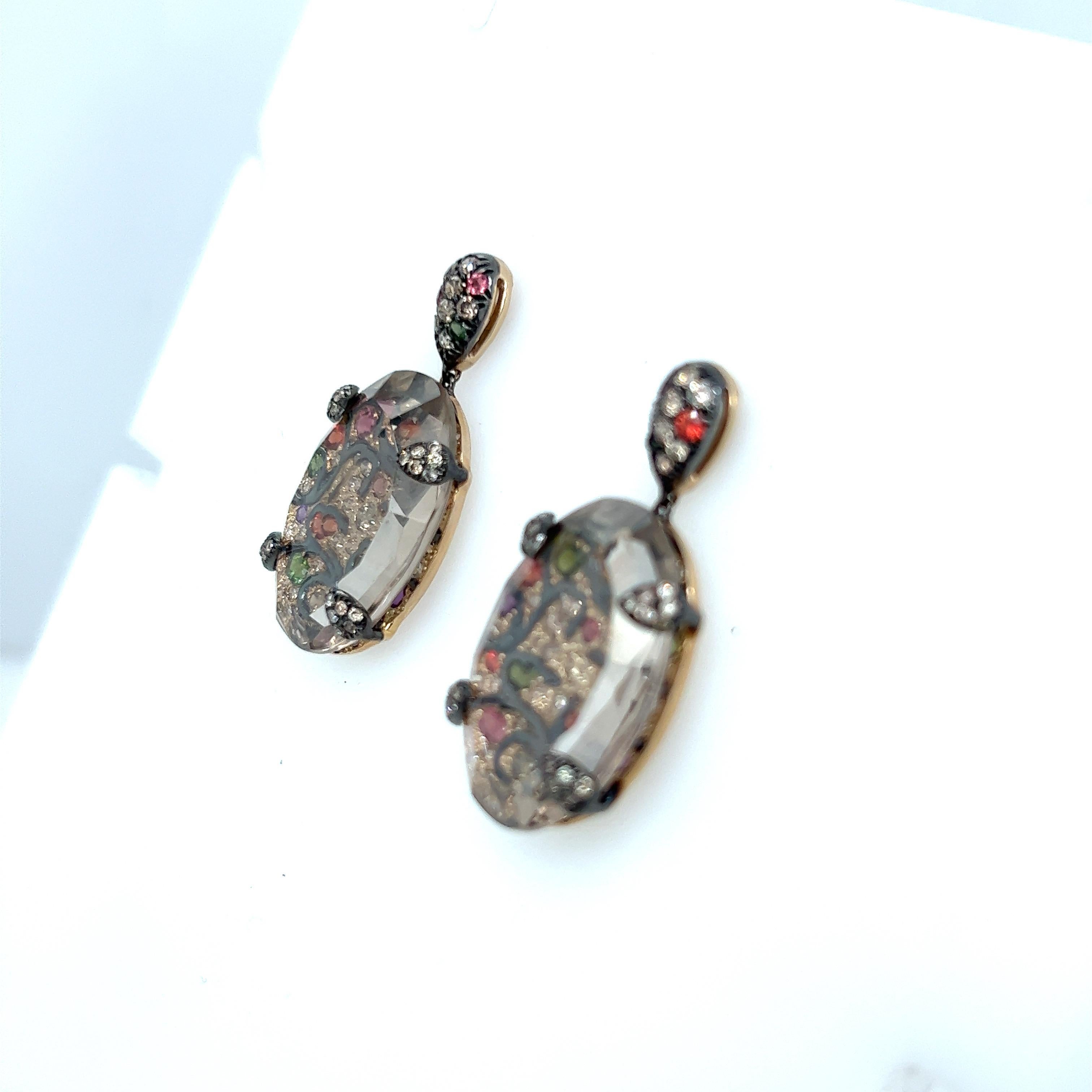 da uomo o donna Orecchini pendenti in oro giallo 18KT con 28,00 Qtz marroni. 1,80 ct di diamanti marroni in vendita