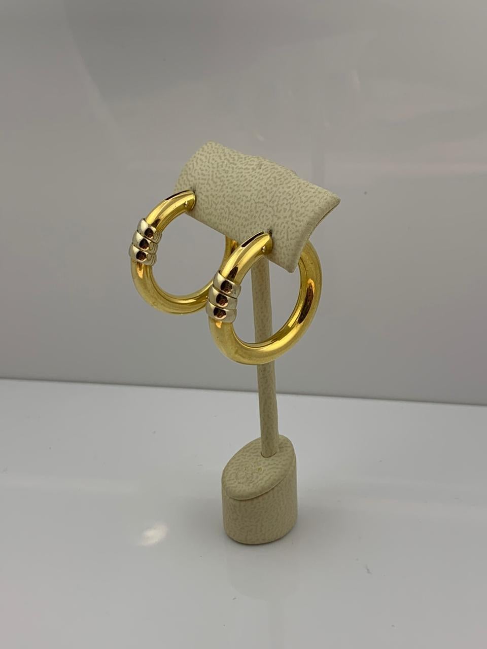 18kt Yellow Gold Hoop Earrings - 8.6 grams