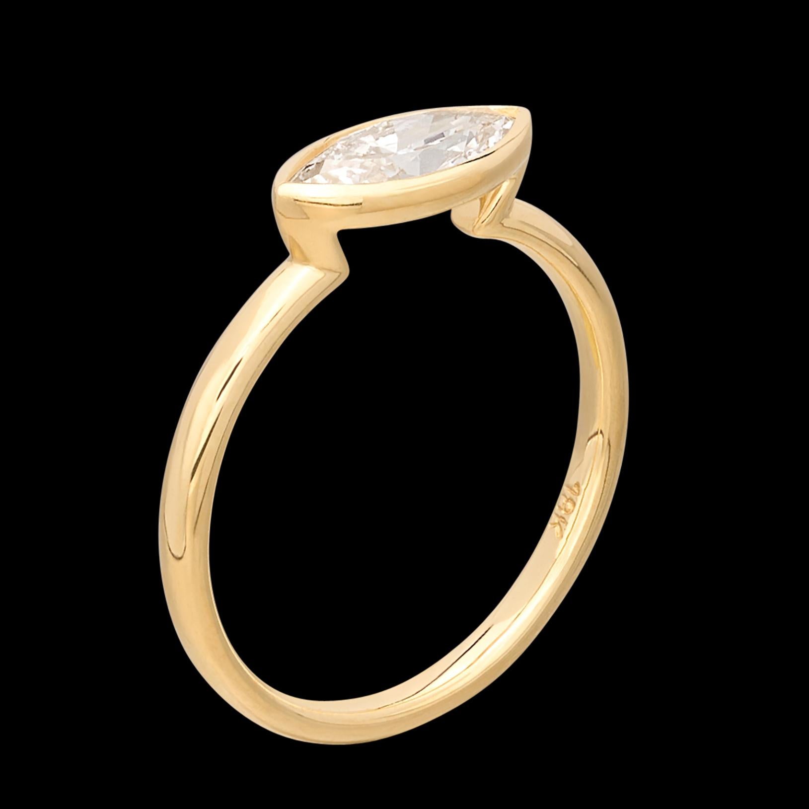 Marquise Cut 18kt Yellow Gold Horizontal Set Marquise Diamond Ring For Sale