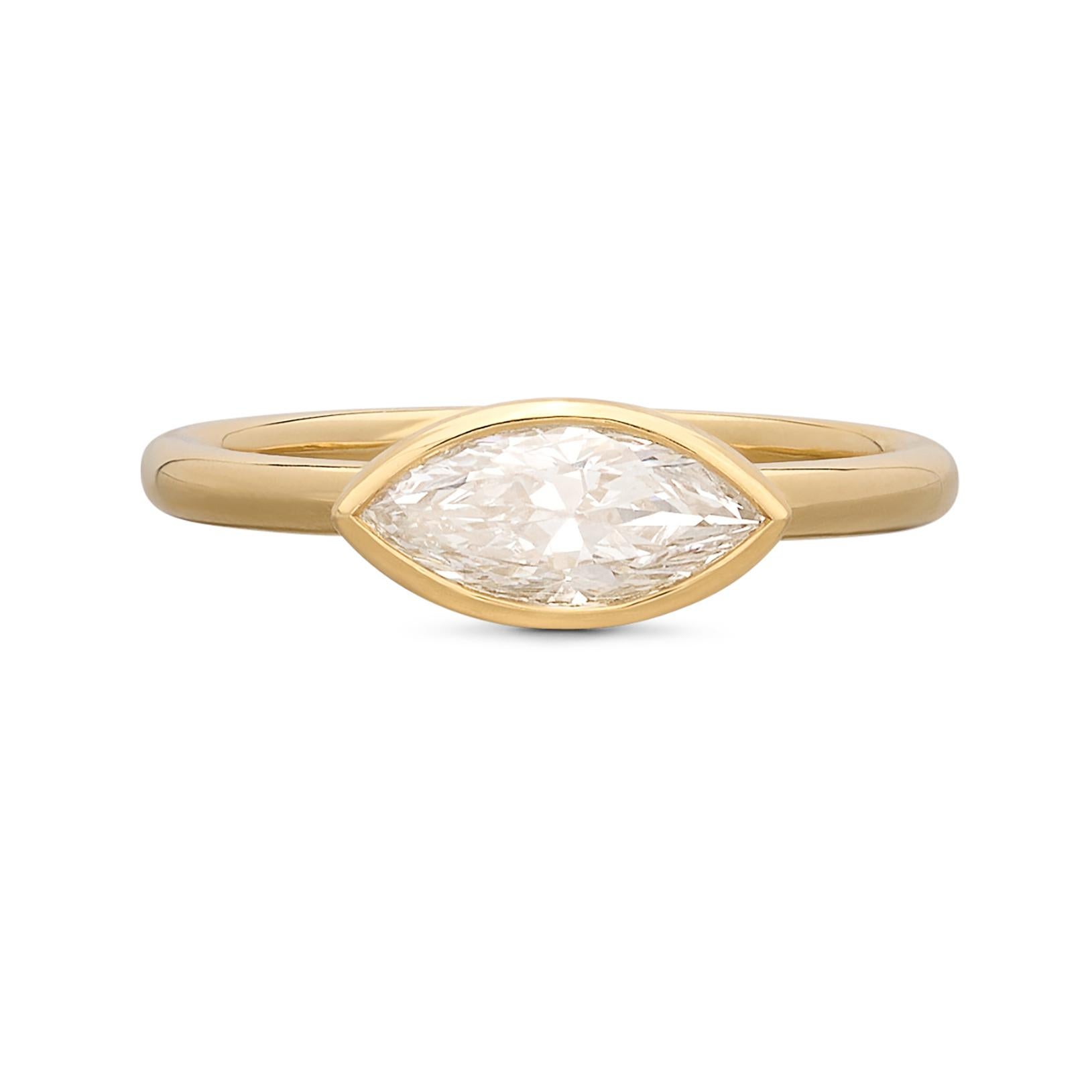 18kt Yellow Gold Horizontal Set Marquise Diamond Ring For Sale 1
