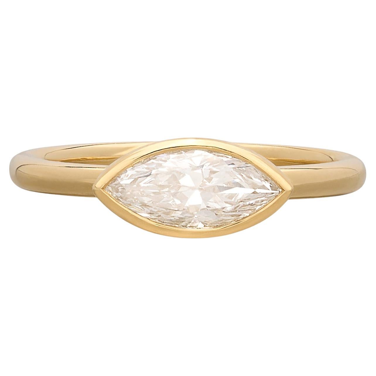 18kt Yellow Gold Horizontal Set Marquise Diamond Ring For Sale