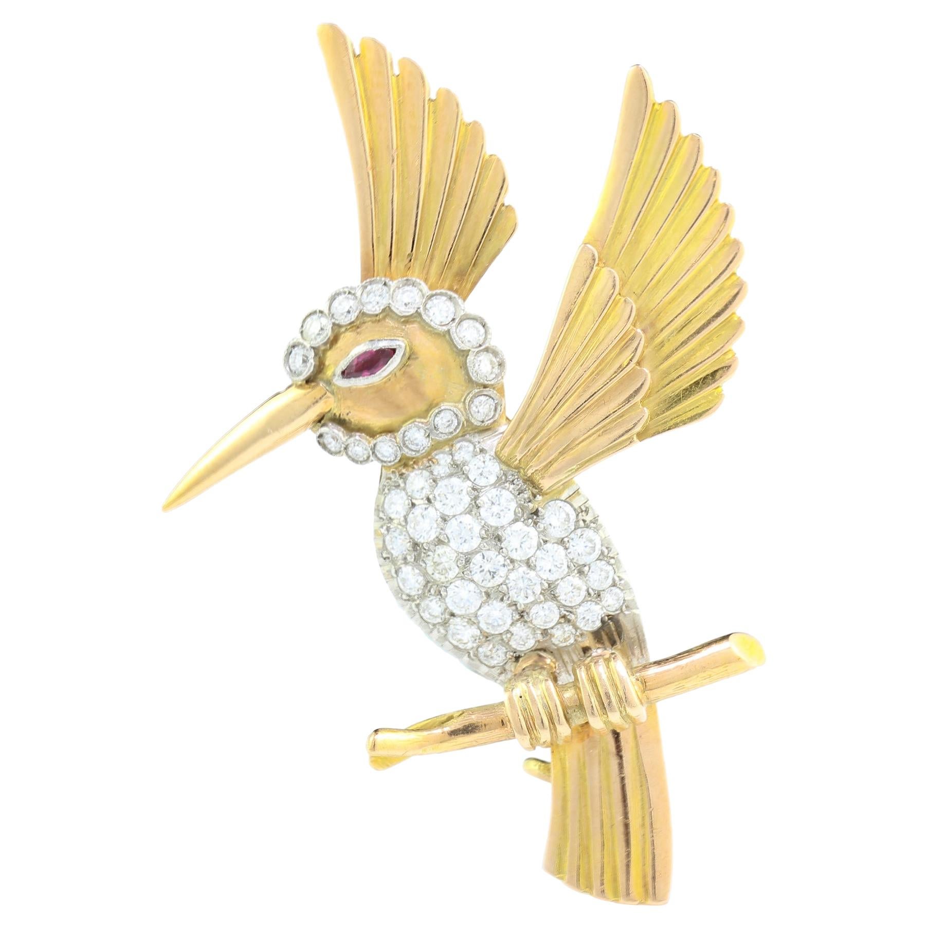 18kt Yellow Gold Hummingbird Brooch with Ruby Eye and Diamonds