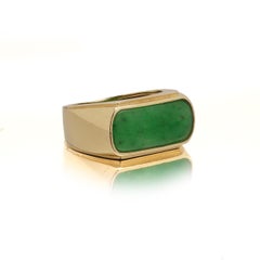 18kt Yellow Gold Jade Ring