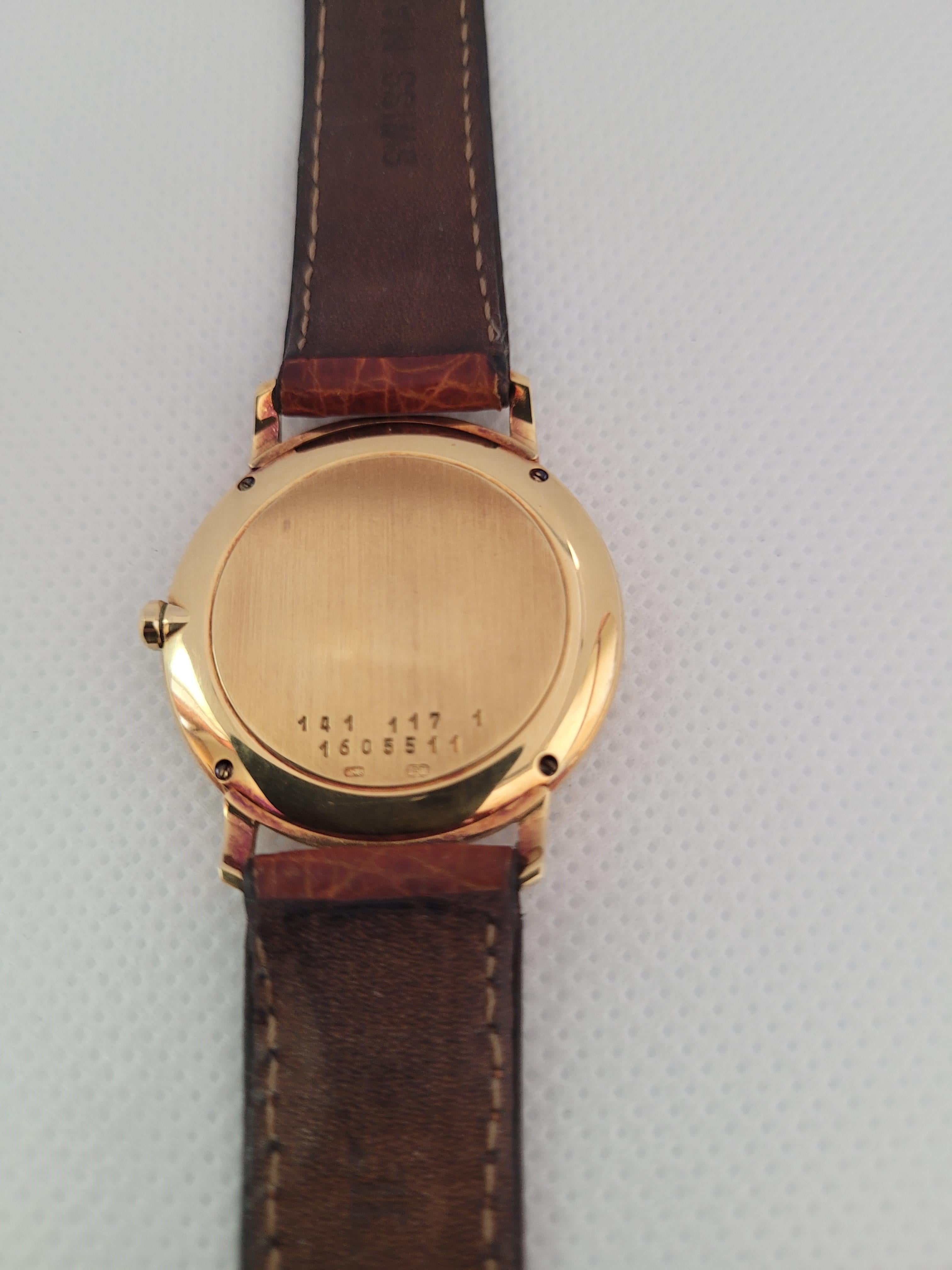 18 Karat Gelbgold Jaeger LeCoultre Uhr 30mm Gehäuse Schweizer 1990er Jahre Handarbeit im Angebot 2