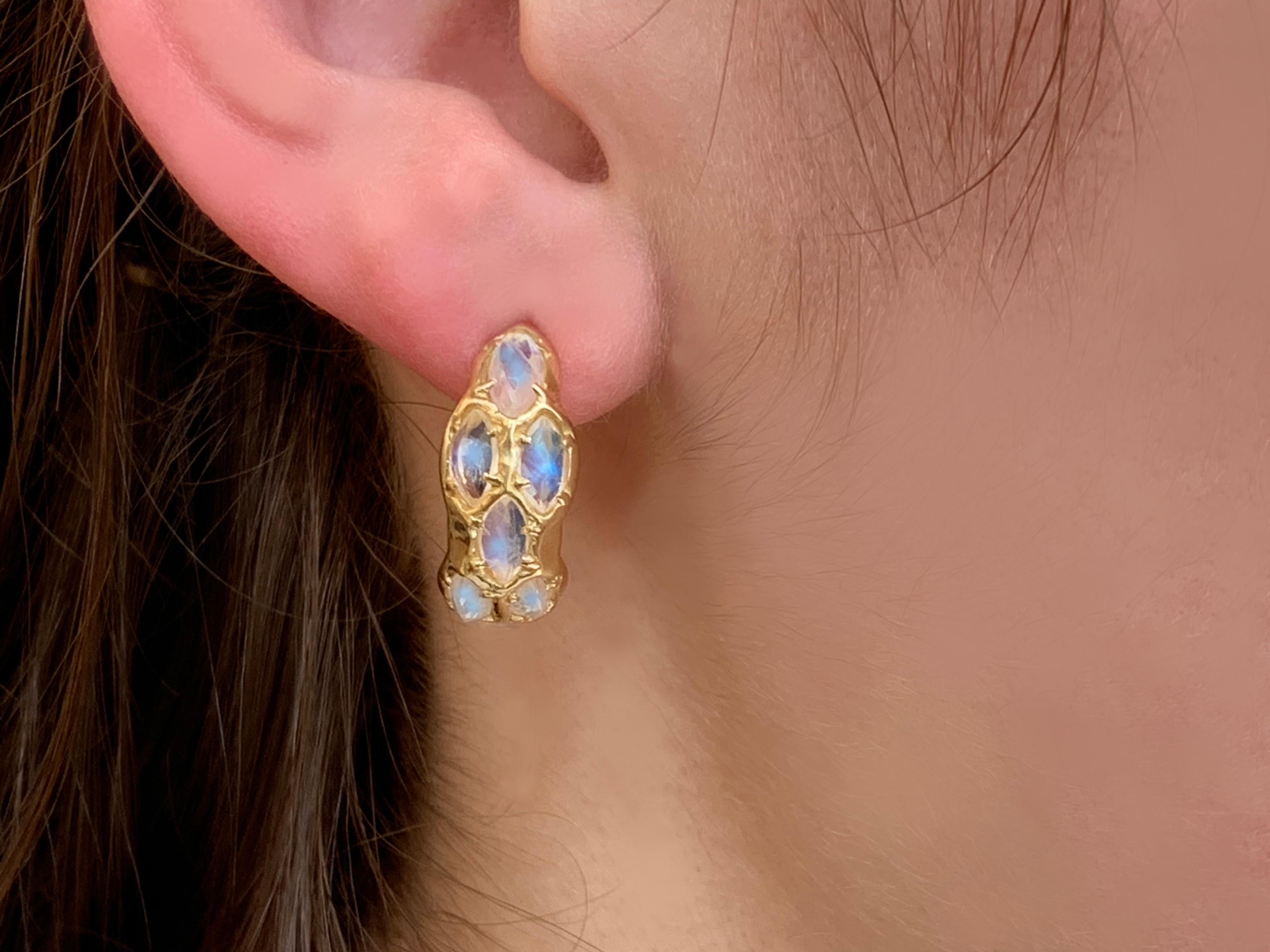 tesoro sapphire hoop earrings