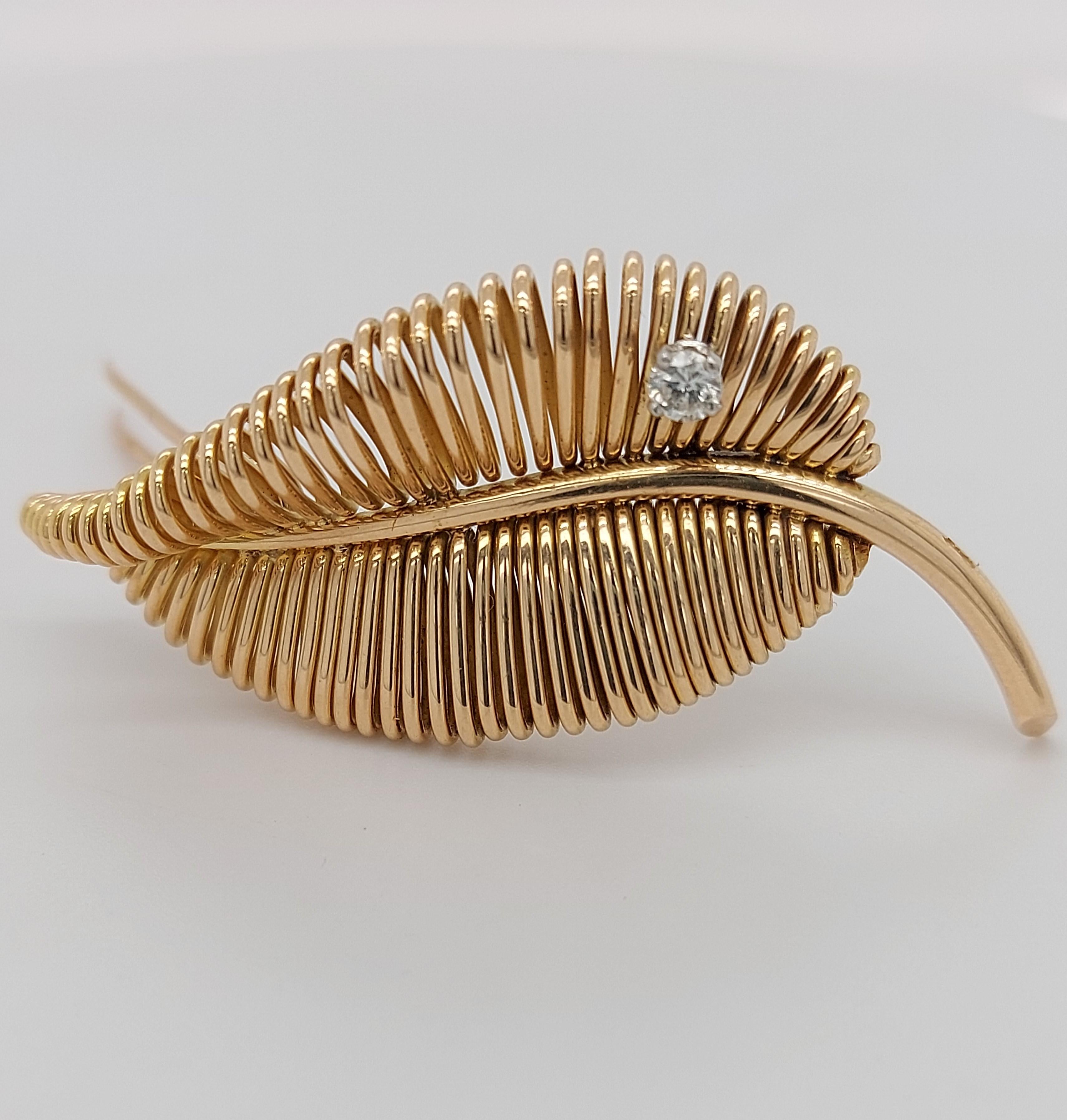 18 Karat Yellow Gold Mauboussin Paris Leaf Pin / Brooch from the 1940 For Sale 3