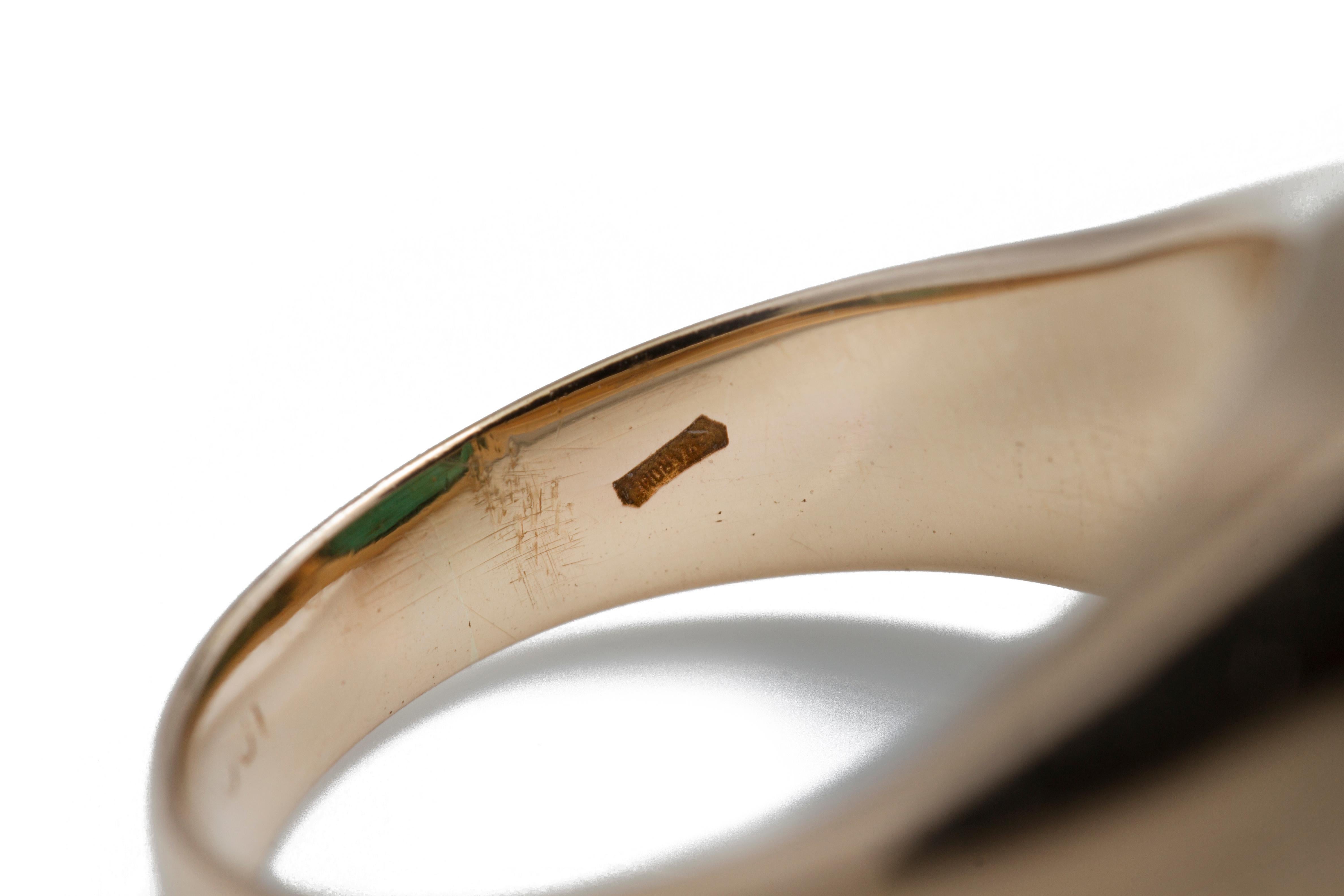 18 Karat Yellow Gold Men's Emerald Ring In Good Condition In Braintree, GB