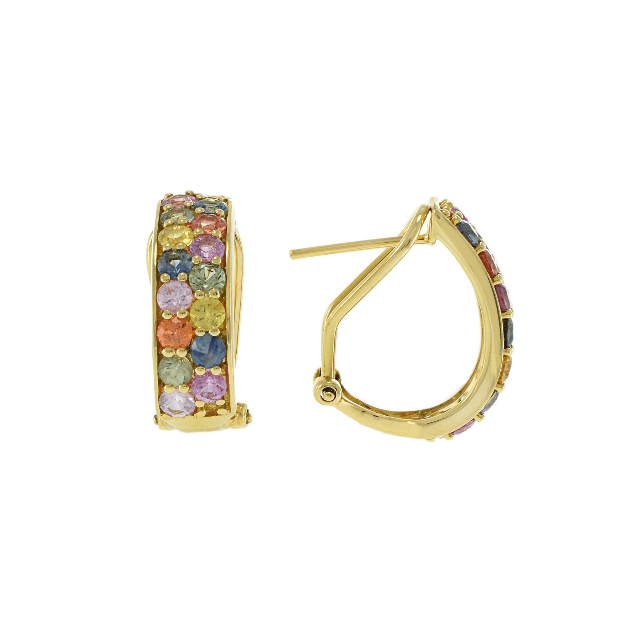 18KT Gelbgold Multi-Color Saphir Huggie-Ohrringe (Rundschliff) im Angebot