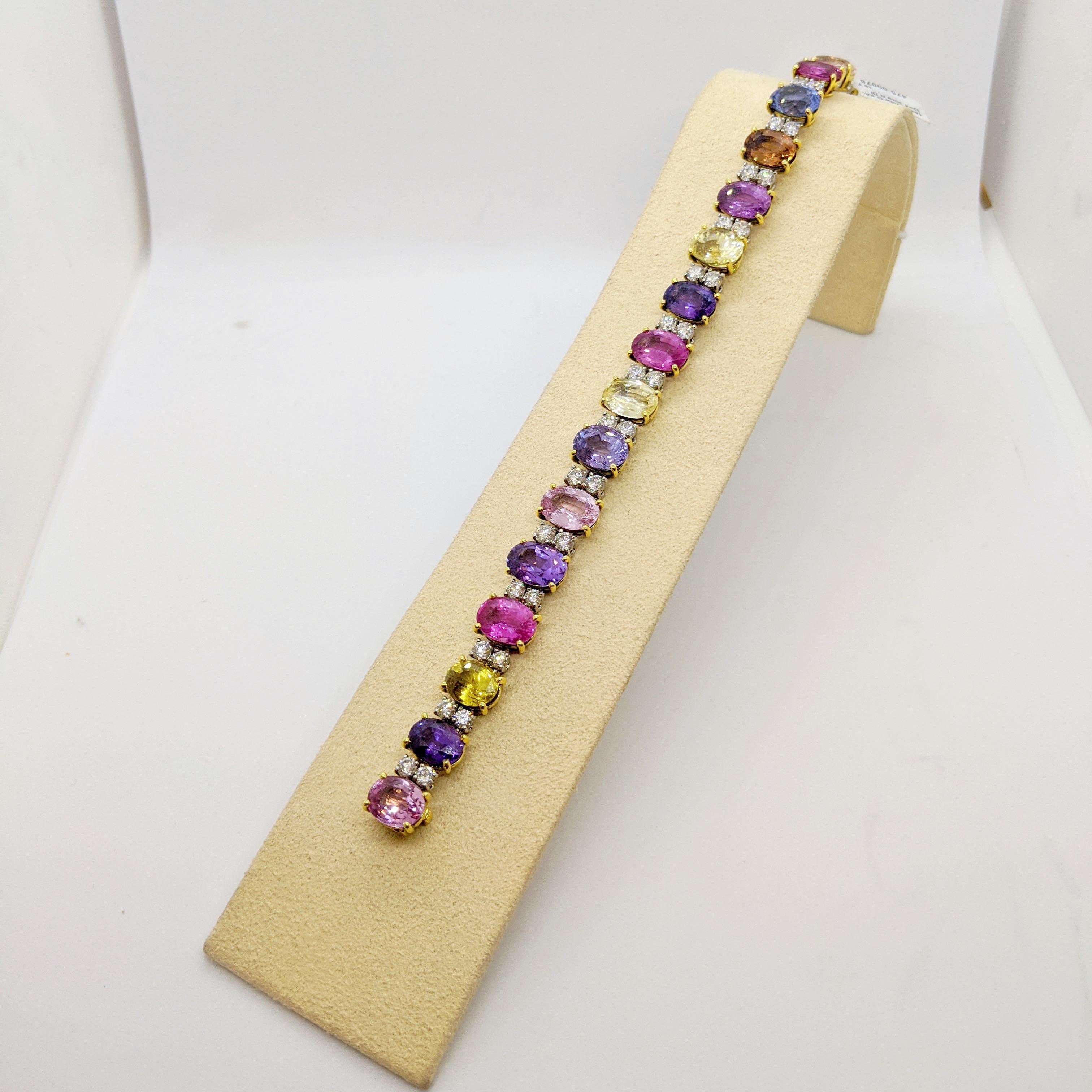 Oval Cut 18 Karat Gold Multicolored Oval Sapphires 49.95 Carat and Diamonds Bracelet For Sale