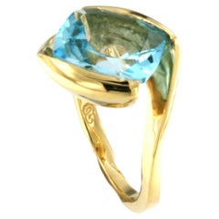 18Kt Yellow Gold Natural Stones Blue Topaz Fashion Cocktail  Modern Ring 