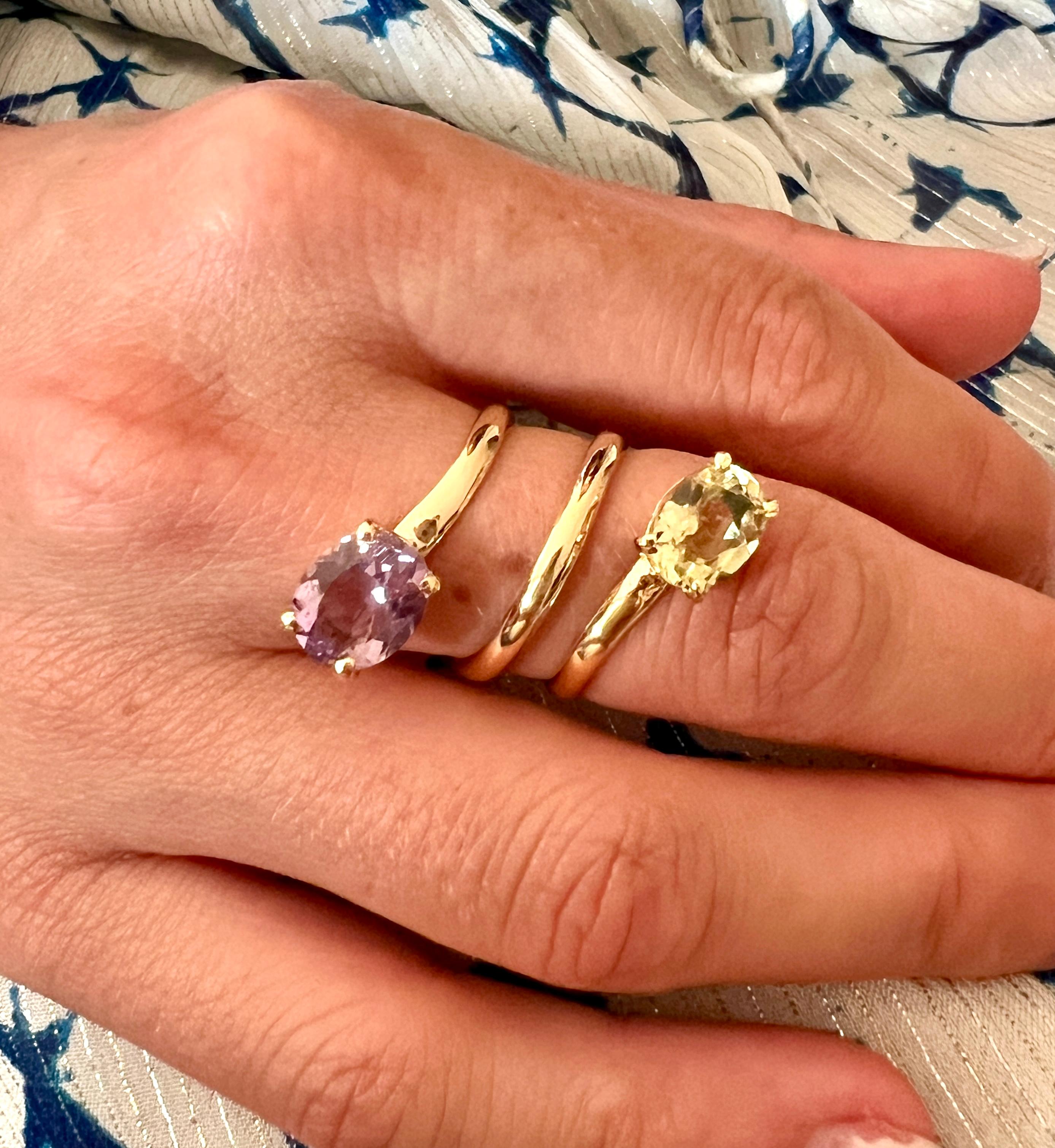 Anillo Contemporáneo de Cóctel Elegante de Oro Amarillo de 18 Kt con Piedras Naturales en venta 2