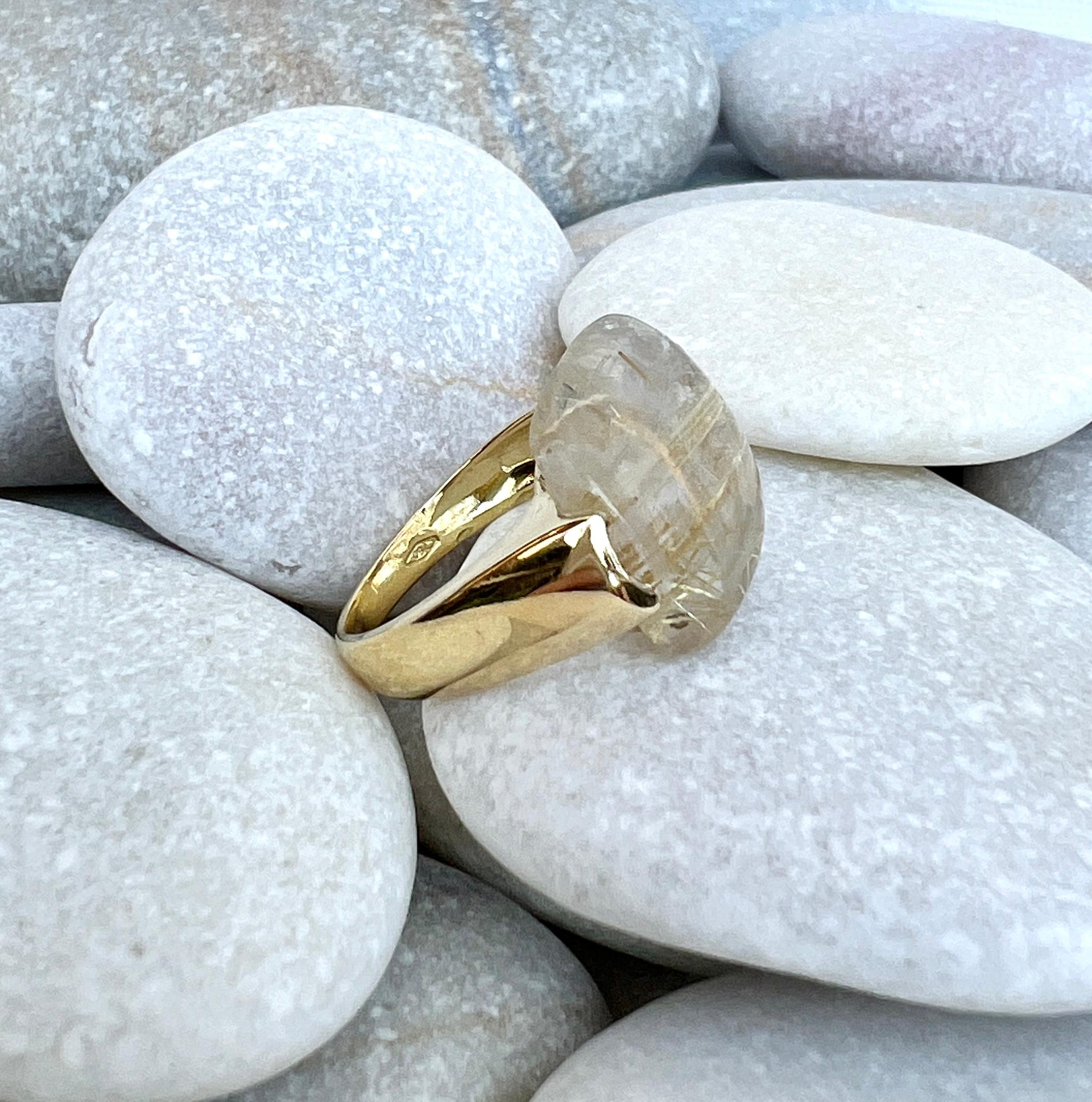 Bague de cocktail élégante en or jaune 18 carats, pierres naturelles et quartz rutile à la mode en vente 2
