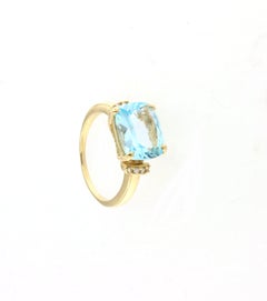 18Kt Yellow Gold Natural Stones White Diamond Fashion Elegant Cocktail Ring