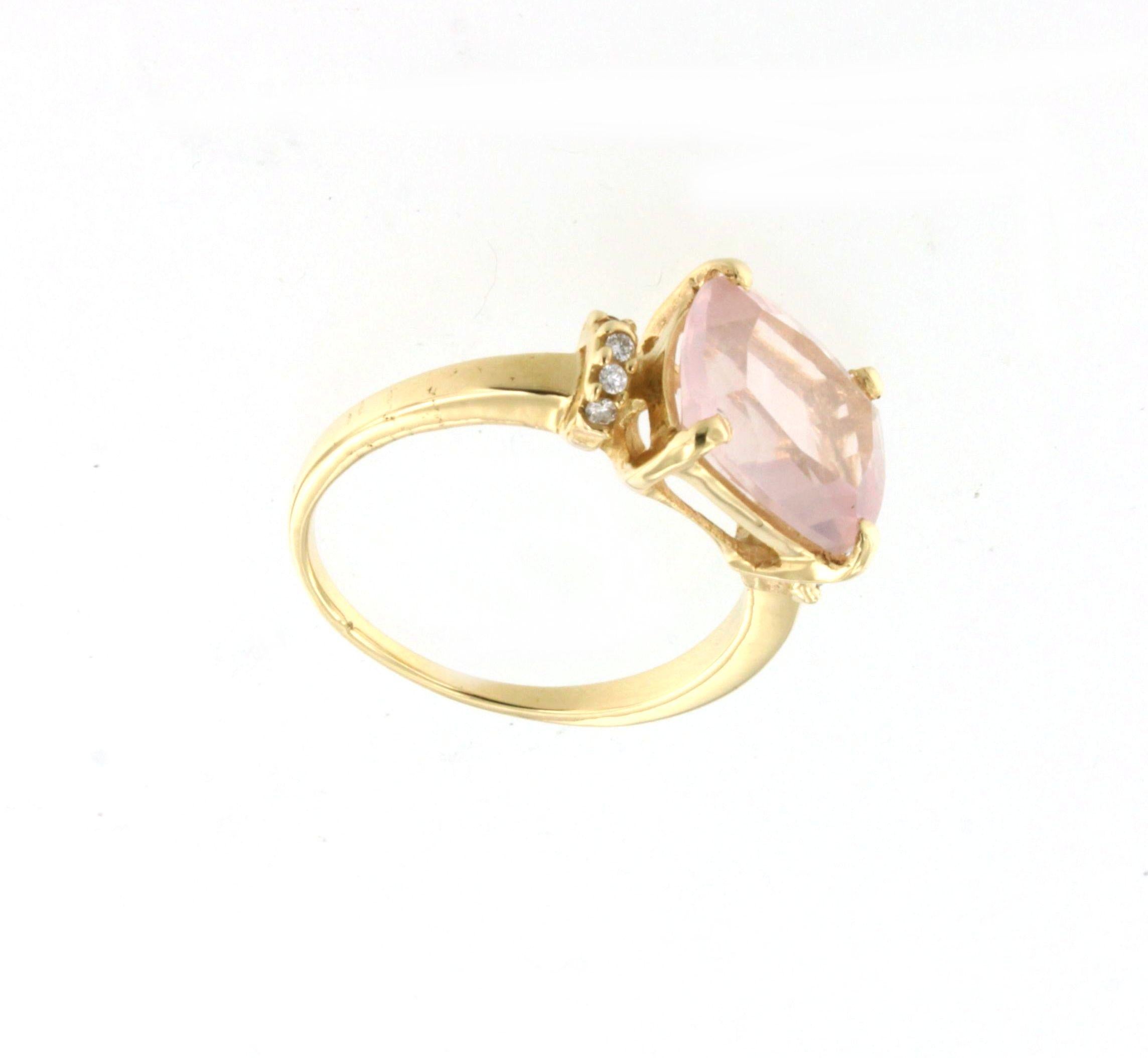 Taille coussin Bague cocktail à la mode élégante en or jaune 18 carats avec pierres naturelles et diamants blancs en vente