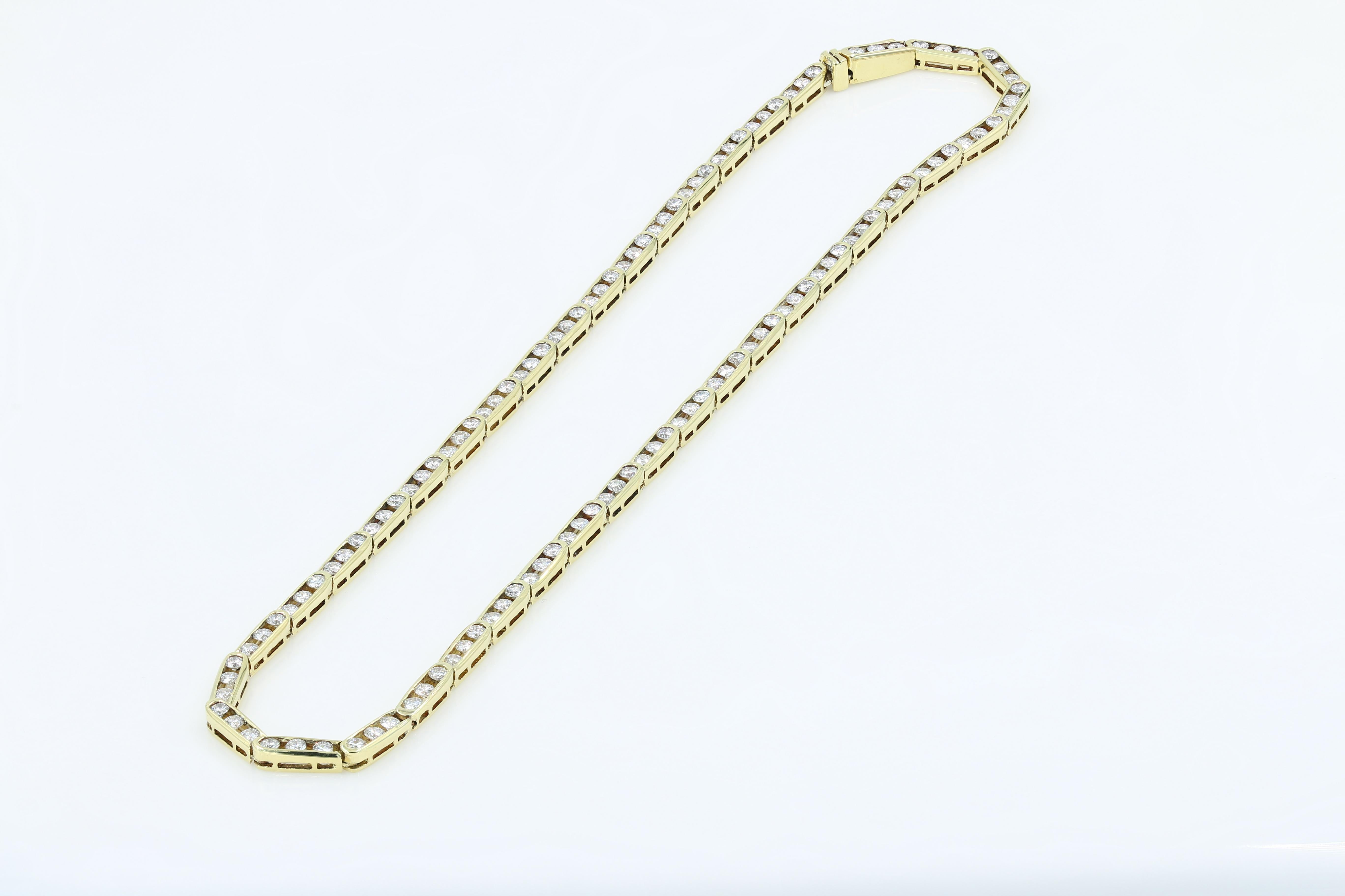 Contemporary 18 Karat Yellow Gold Necklace by Dennis Lampert, circa 1980s For Sale