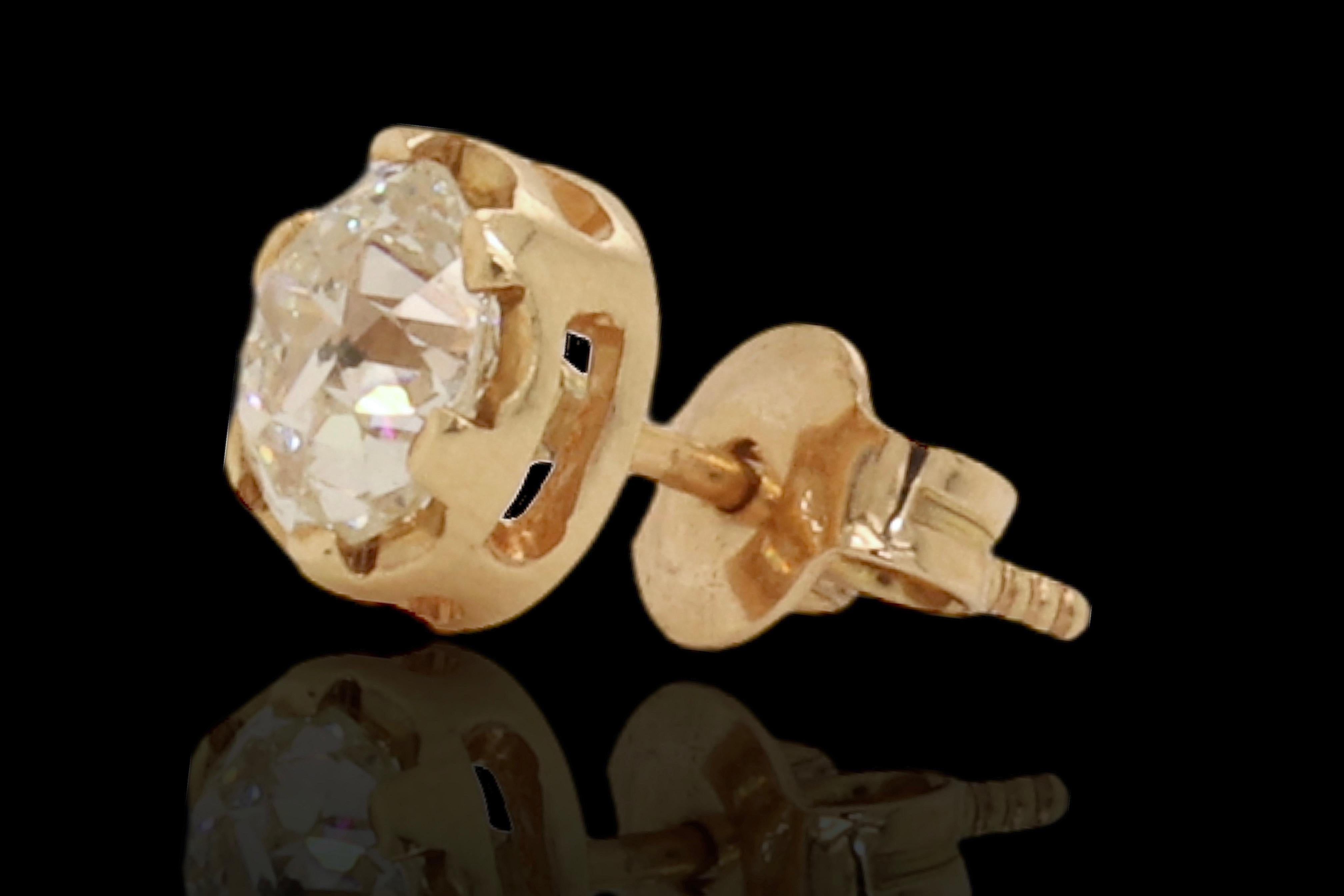 18 Karat Yellow Gold Old Mine Diamond Stud Earrings Together 2 Carat For Sale 2