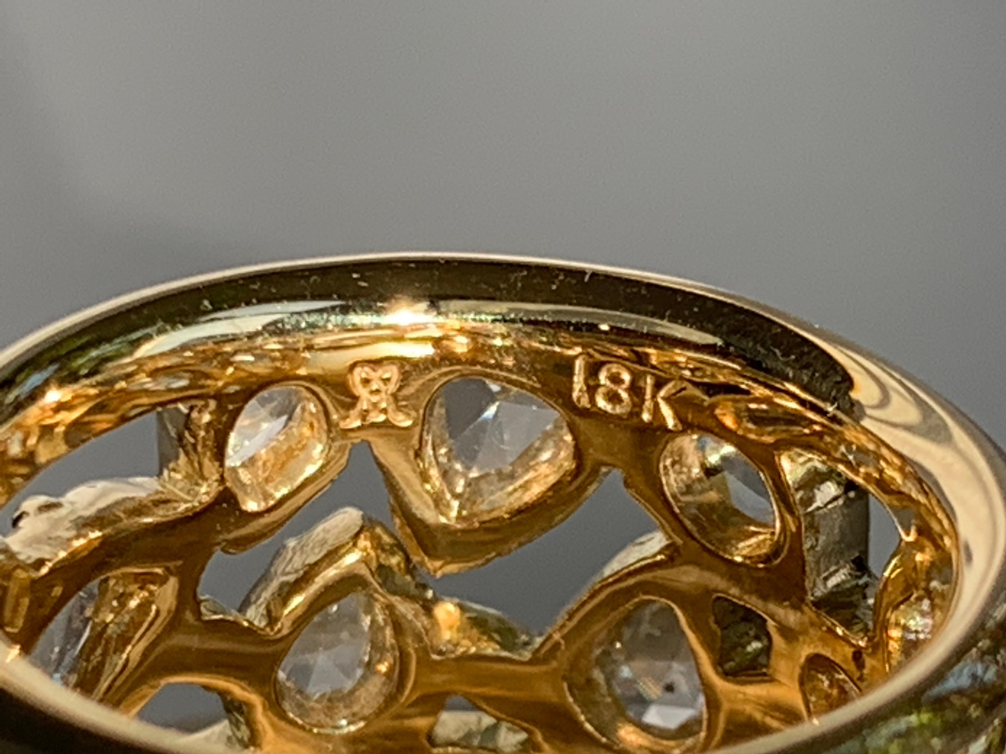 Durchbrochener breiter OOAK-Ring aus 18 Karat Gelbgold mit weißen Diamanten im Rosenschliff im Angebot 9