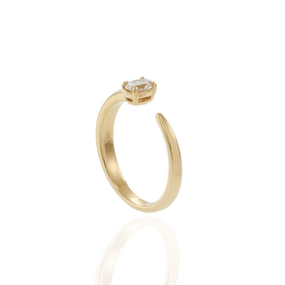 Taille ovale Bague en or jaune 18KT pour doigt ouvert avec diamant ovale en vente