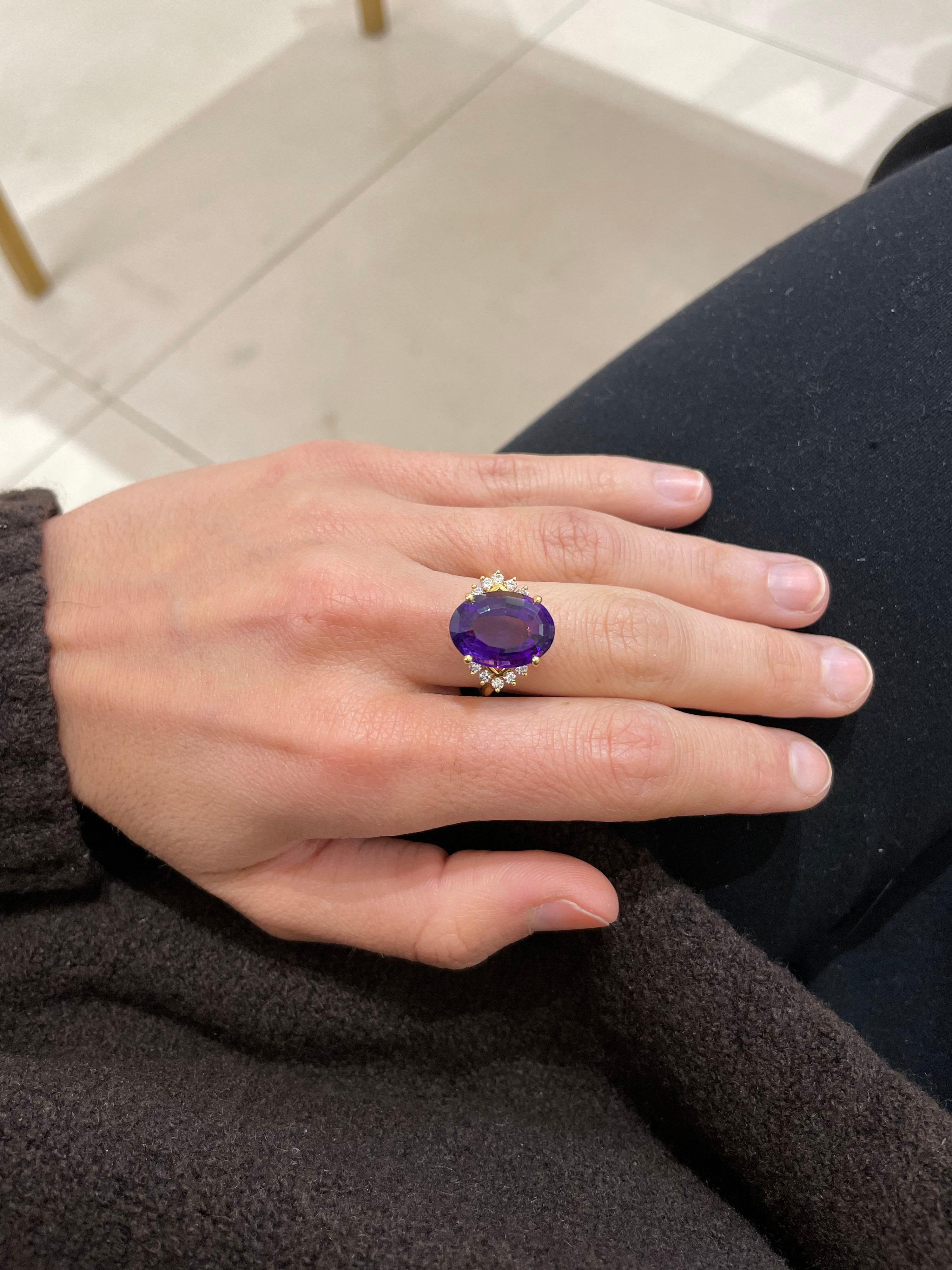 Retro 18kt Yellow Gold Oval Amethyst 7.24ct. & Diamond 0.76ct. Ring For Sale