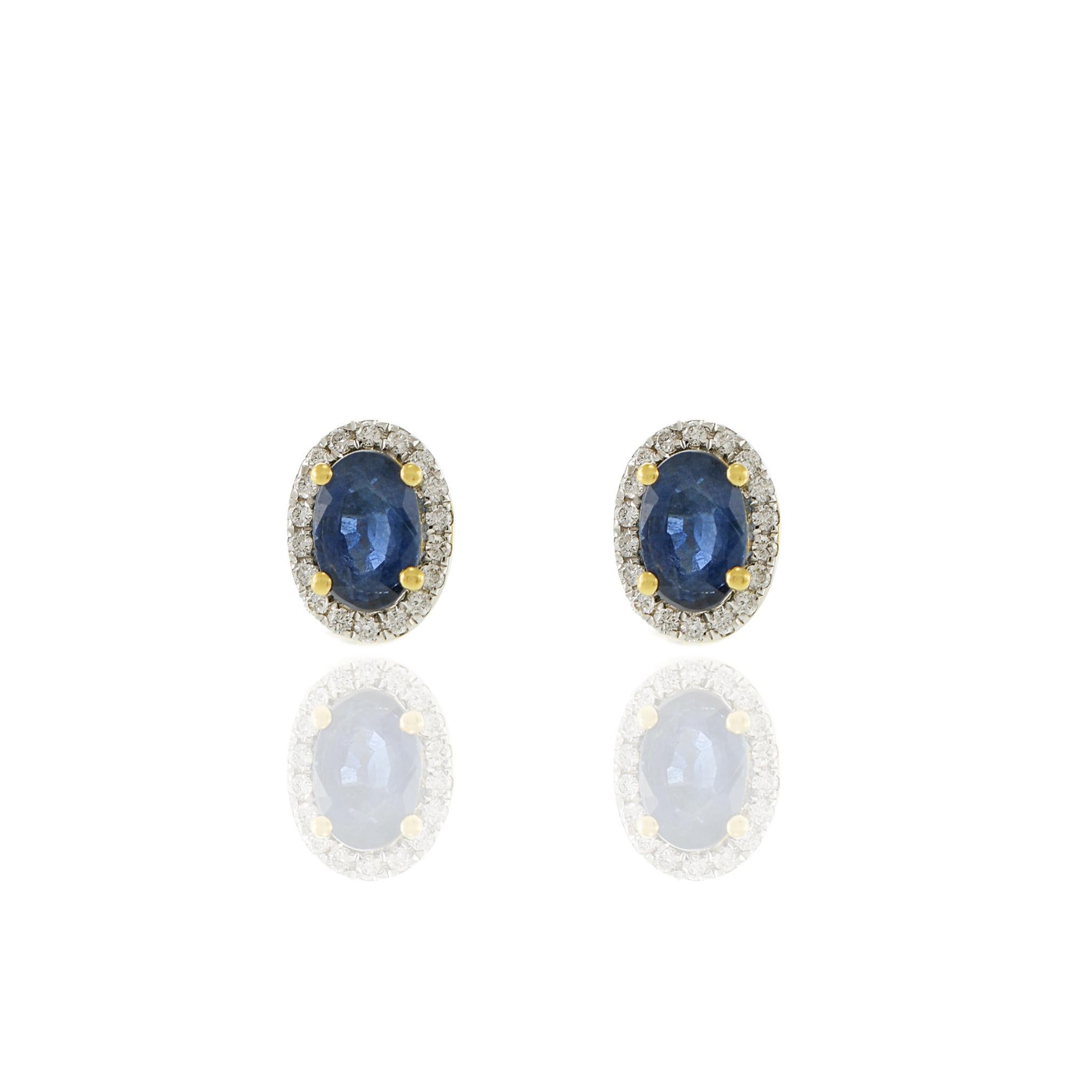 Moderno Orecchini in oro giallo 18KT con zaffiro blu ovale e diamanti in vendita