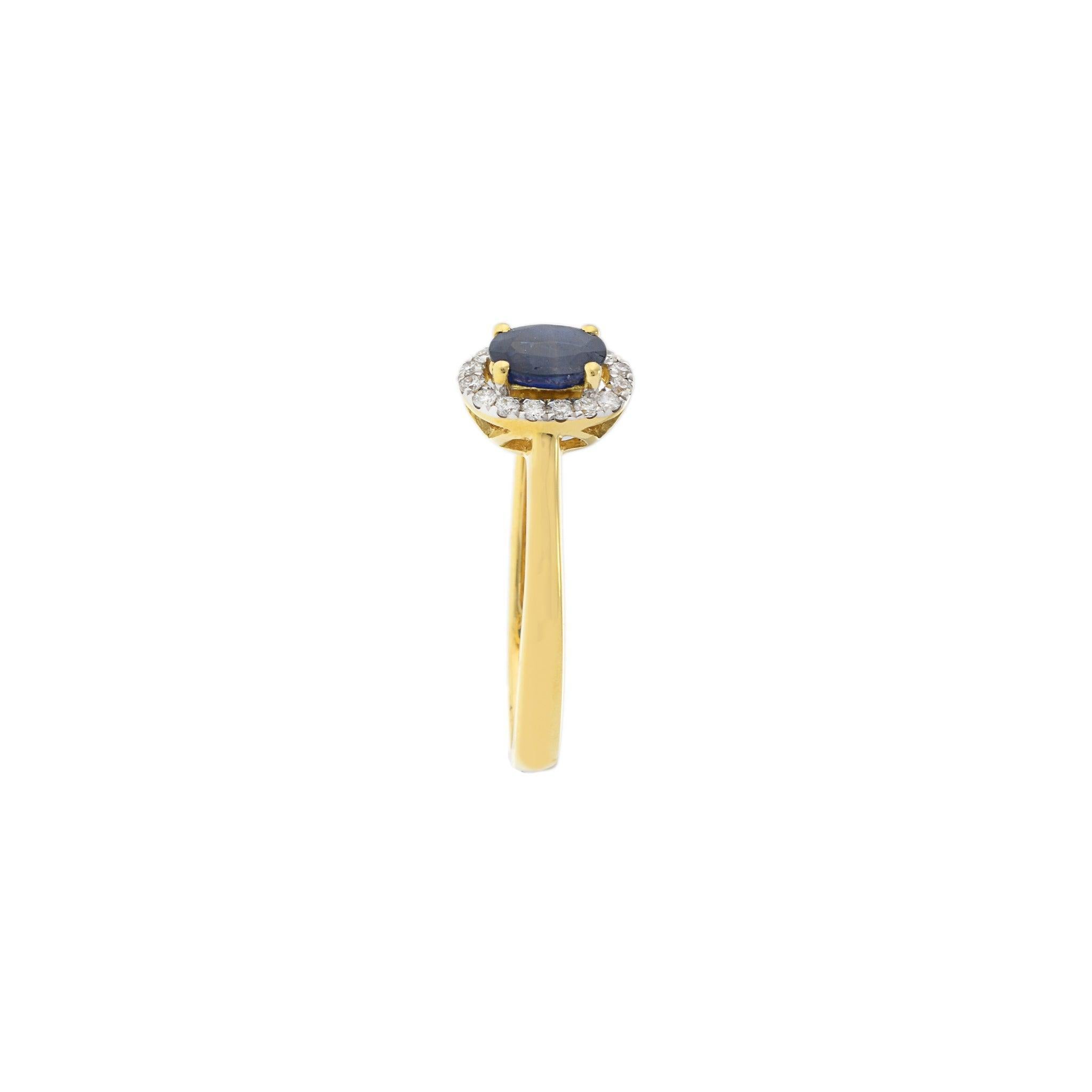 Bague halo en or jaune 18KT avec saphir ovale et diamant Neuf - En vente à New York, NY