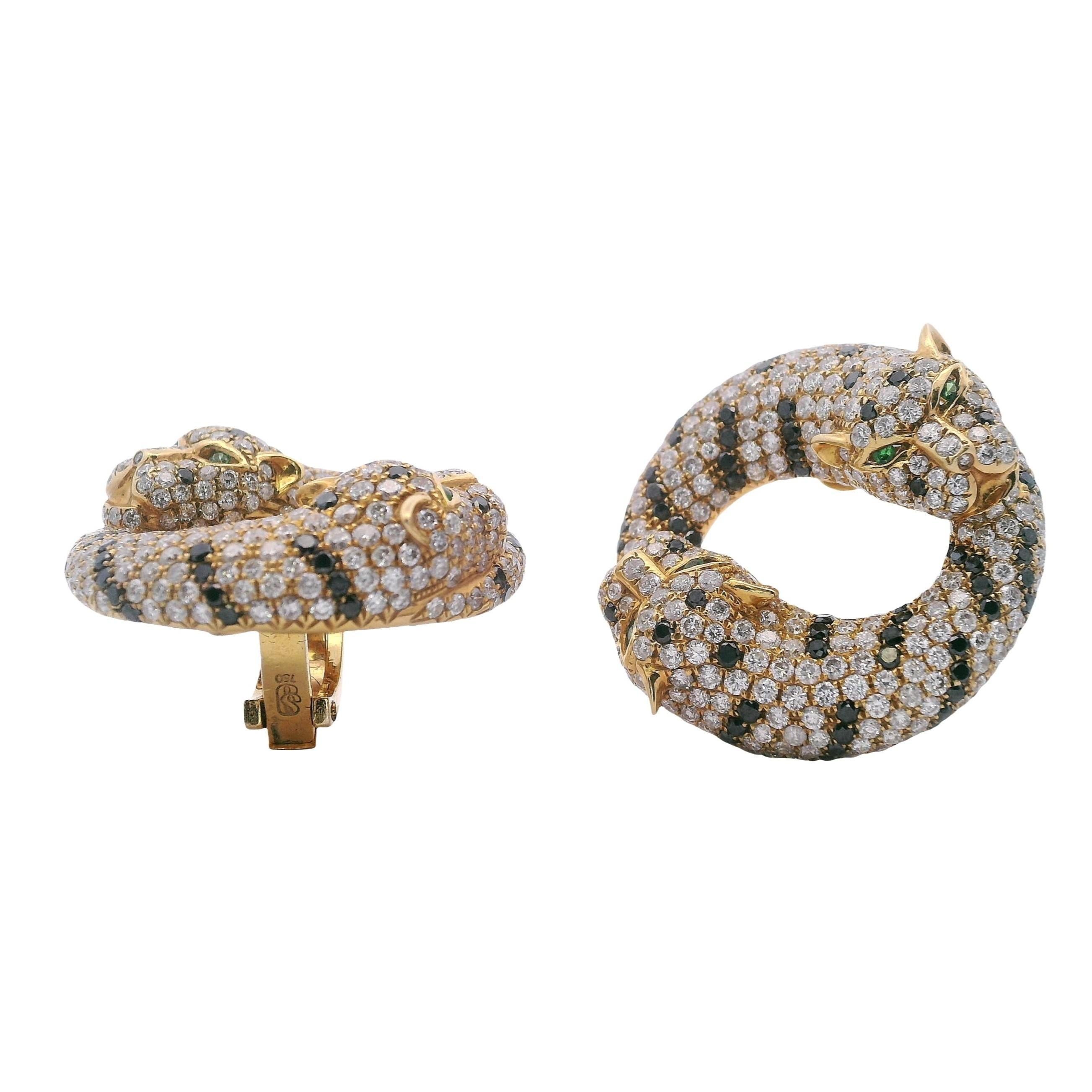 Pendientes Panthere de oro amarillo de 18 quilates con 10,86 quilates de diamantes blancos y negros en venta 3