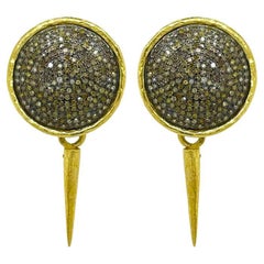 Pendientes Colgantes de Oro Amarillo de 18 Quilates con Diamantes Pave y Daga Extraíble