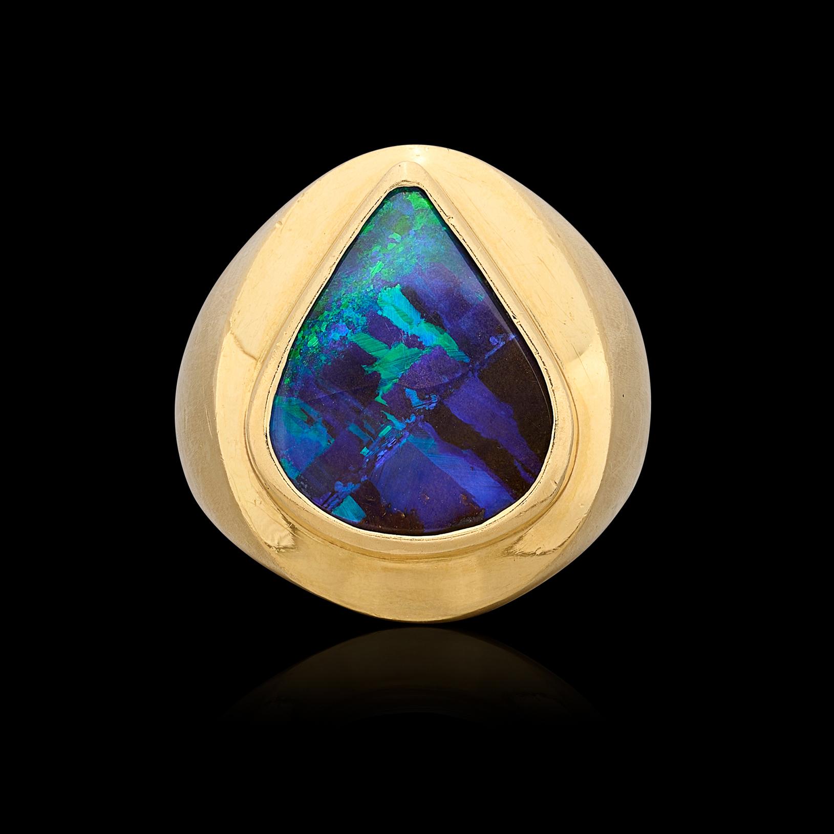 Pear Cut 18kt Yellow Gold Pear Shaped Australian Opal Ring For Sale