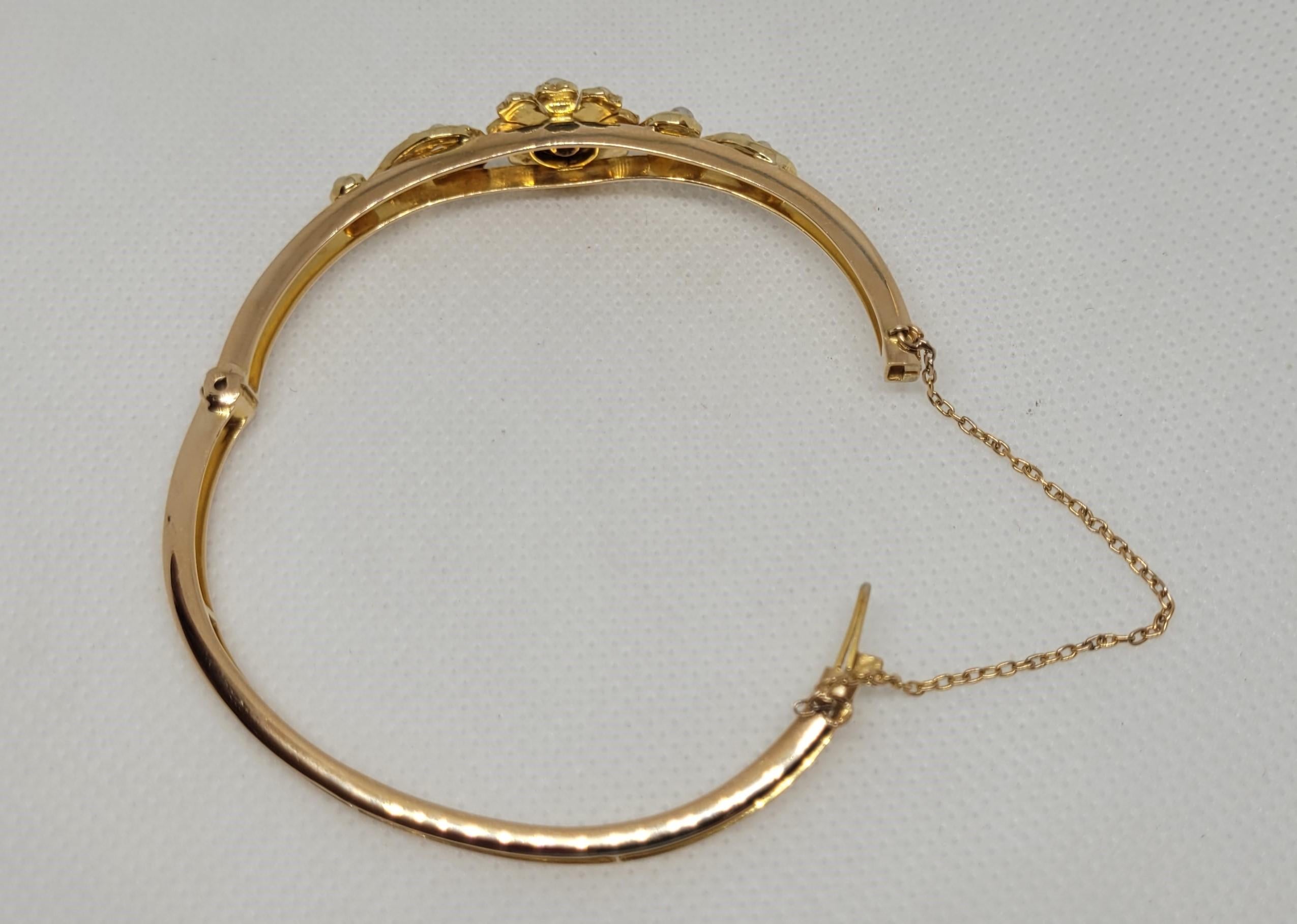 18kt Yellow Gold Pearl Diamond Bracelet, Vintage Old Mine Cut, Hinged, Floral In Good Condition For Sale In San Diego, CA