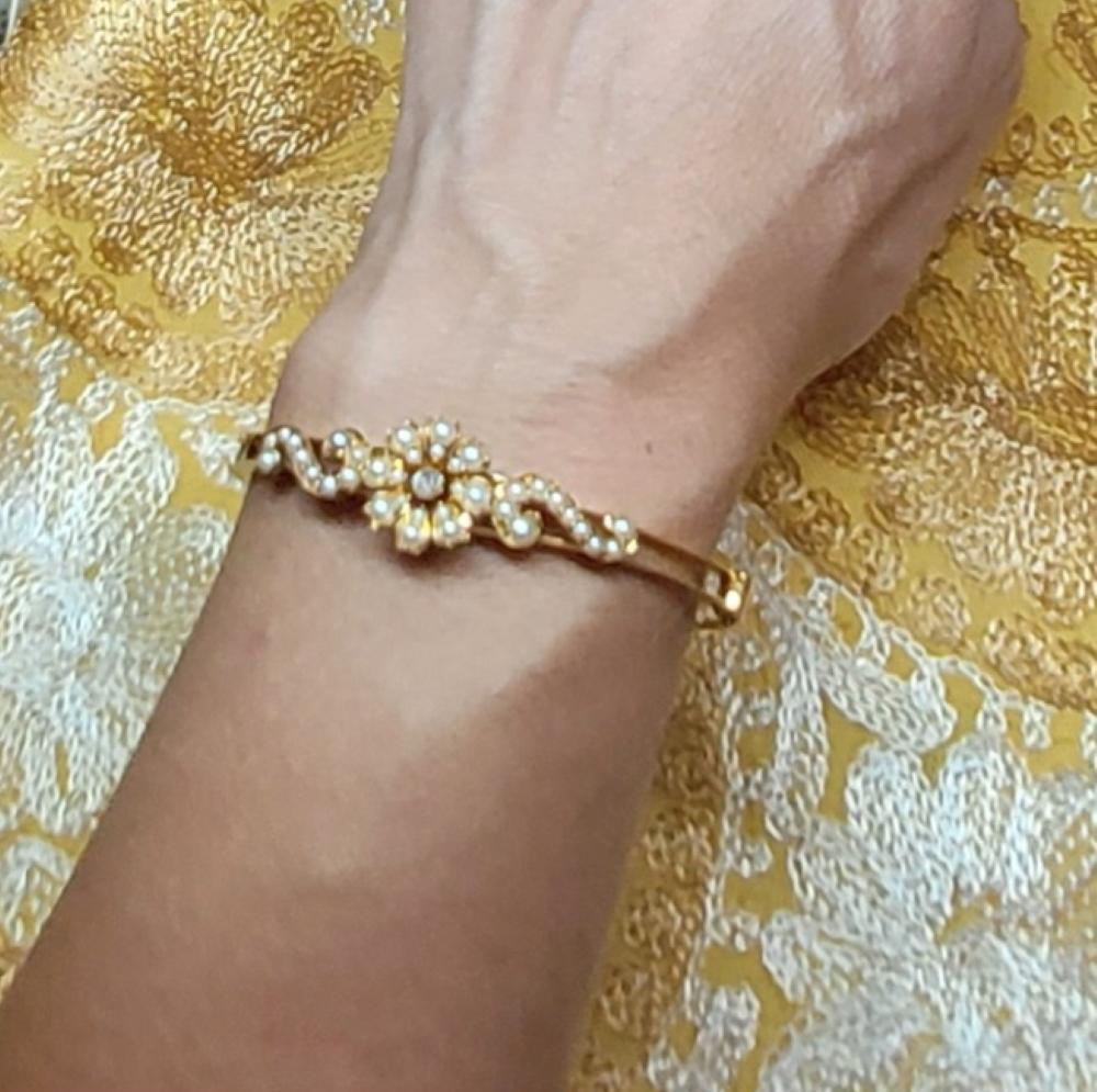 18kt Yellow Gold Pearl Diamond Bracelet, Vintage Old Mine Cut, Hinged, Floral For Sale 1