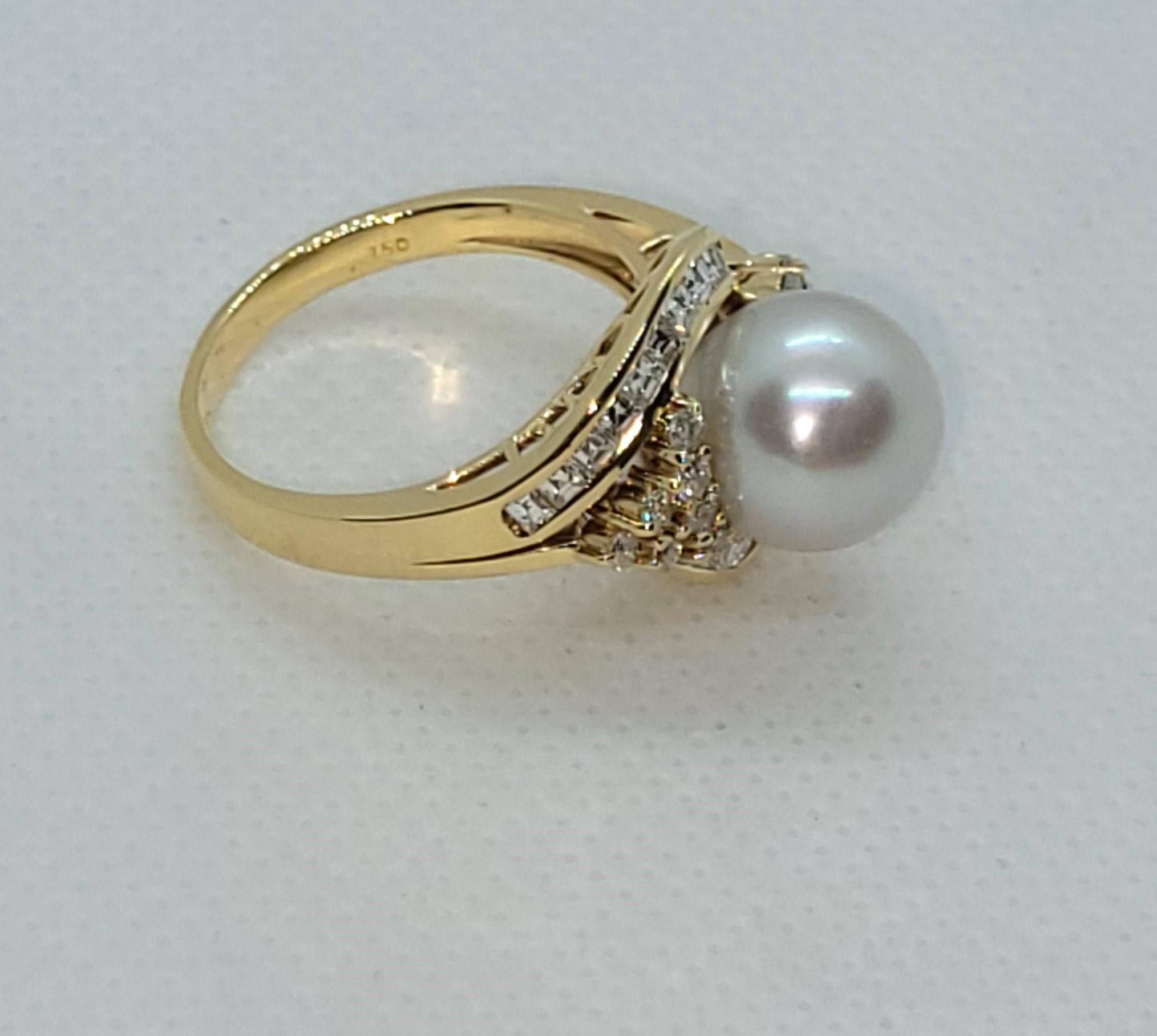 Modern 18kt Yellow Gold Pearl Diamond Ring, 10.5mm Silver White Pearl, .65cttw, 9.25 Sz For Sale