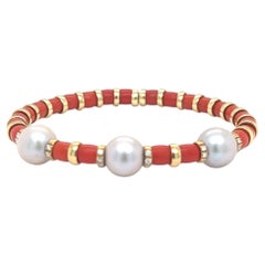 18Kt Yellow Gold Pearls and Coral Bracelet with Diamonds