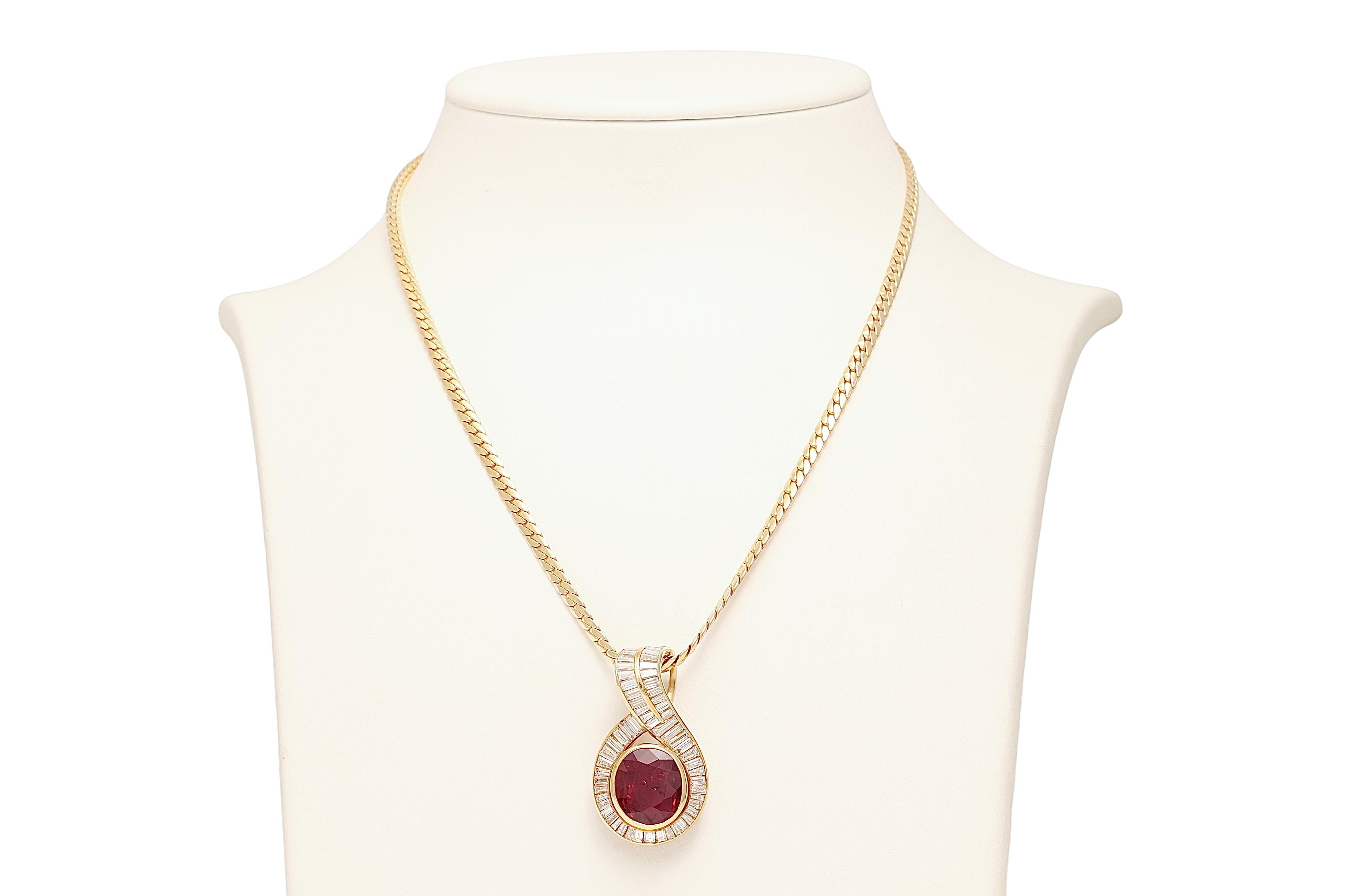 Women's or Men's 18kt Yellow Gold Pendant  GRS Certified 10 ct. Ruby & Diamonds, Estate For Sale