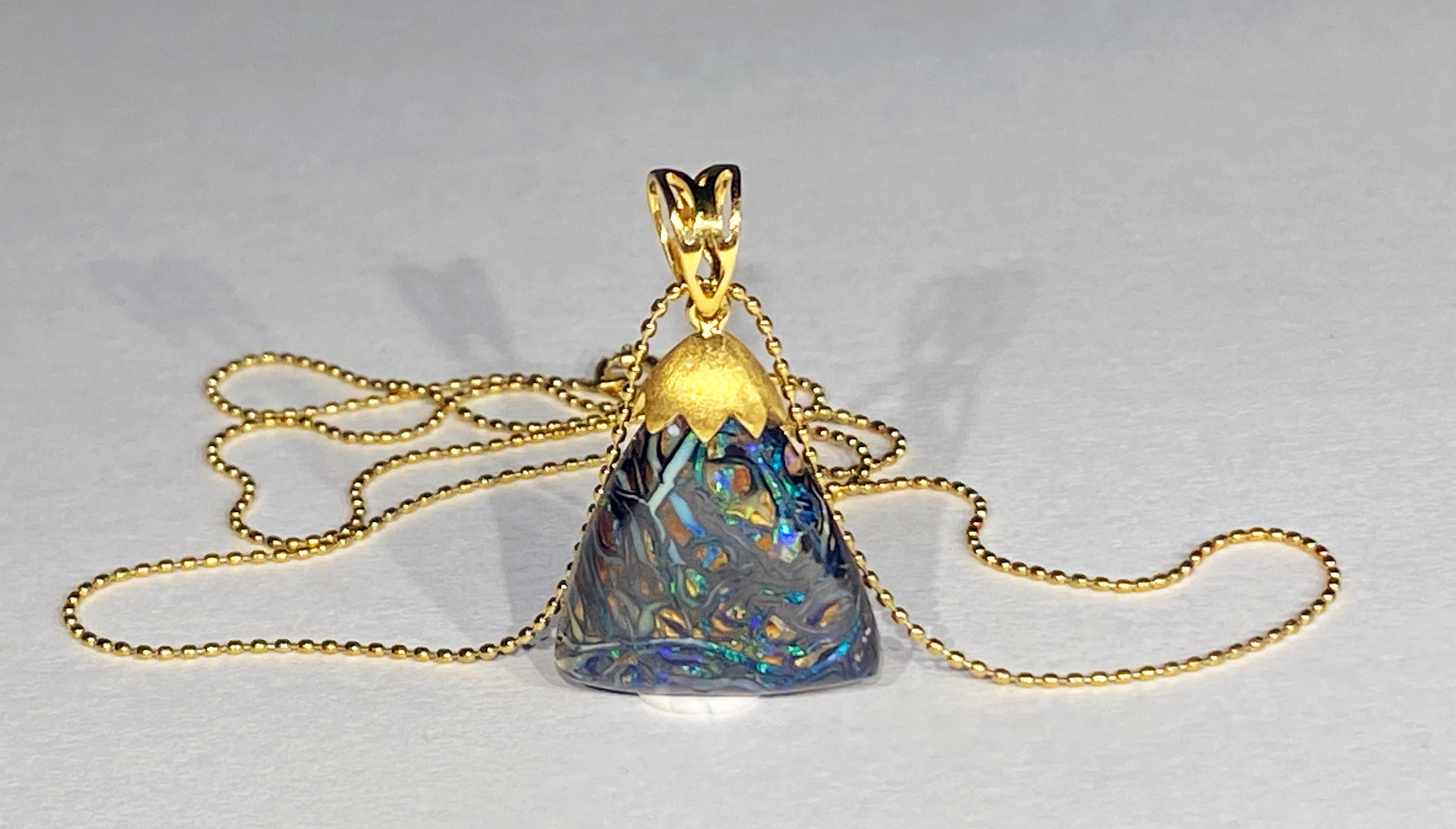 An Australian Boulder Opal Pendant set in 18kt Yellow Gold. For Sale 7
