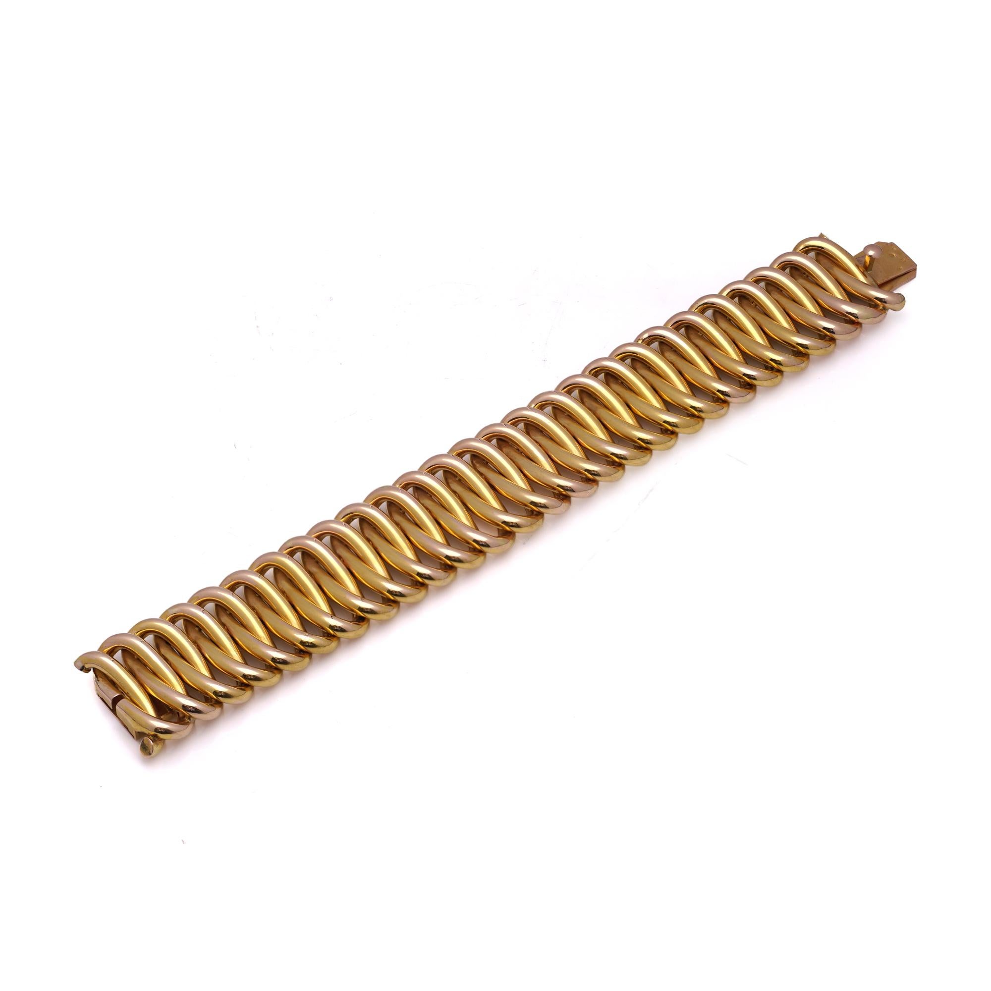 18kt yellow gold Retro Gold Woven Design Bracelet In Good Condition For Sale In Braintree, GB