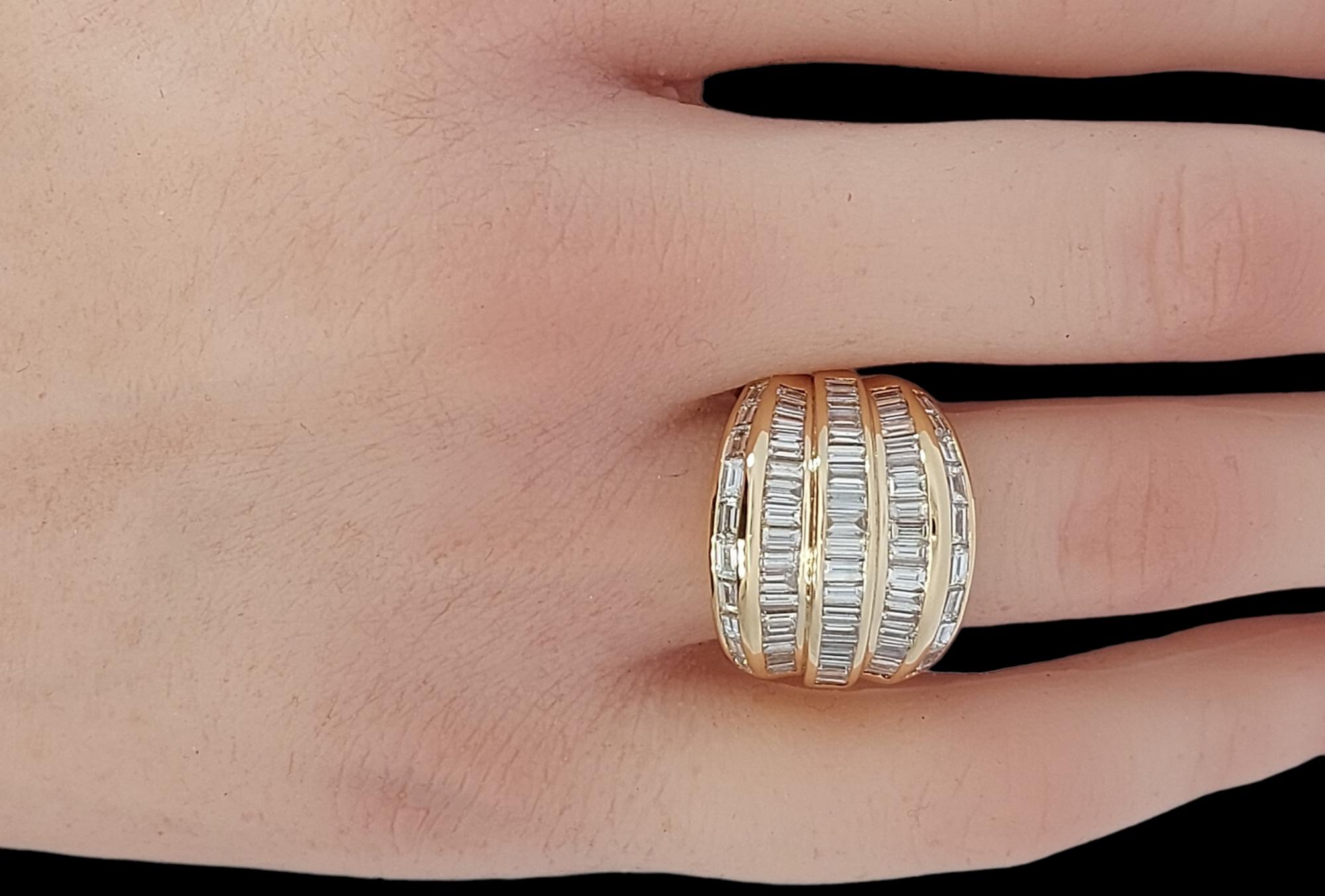 18kt Yellow Gold Ring 4.5 Carat, Baguette Cut Diamonds, Estate Sultan Oman For Sale 5