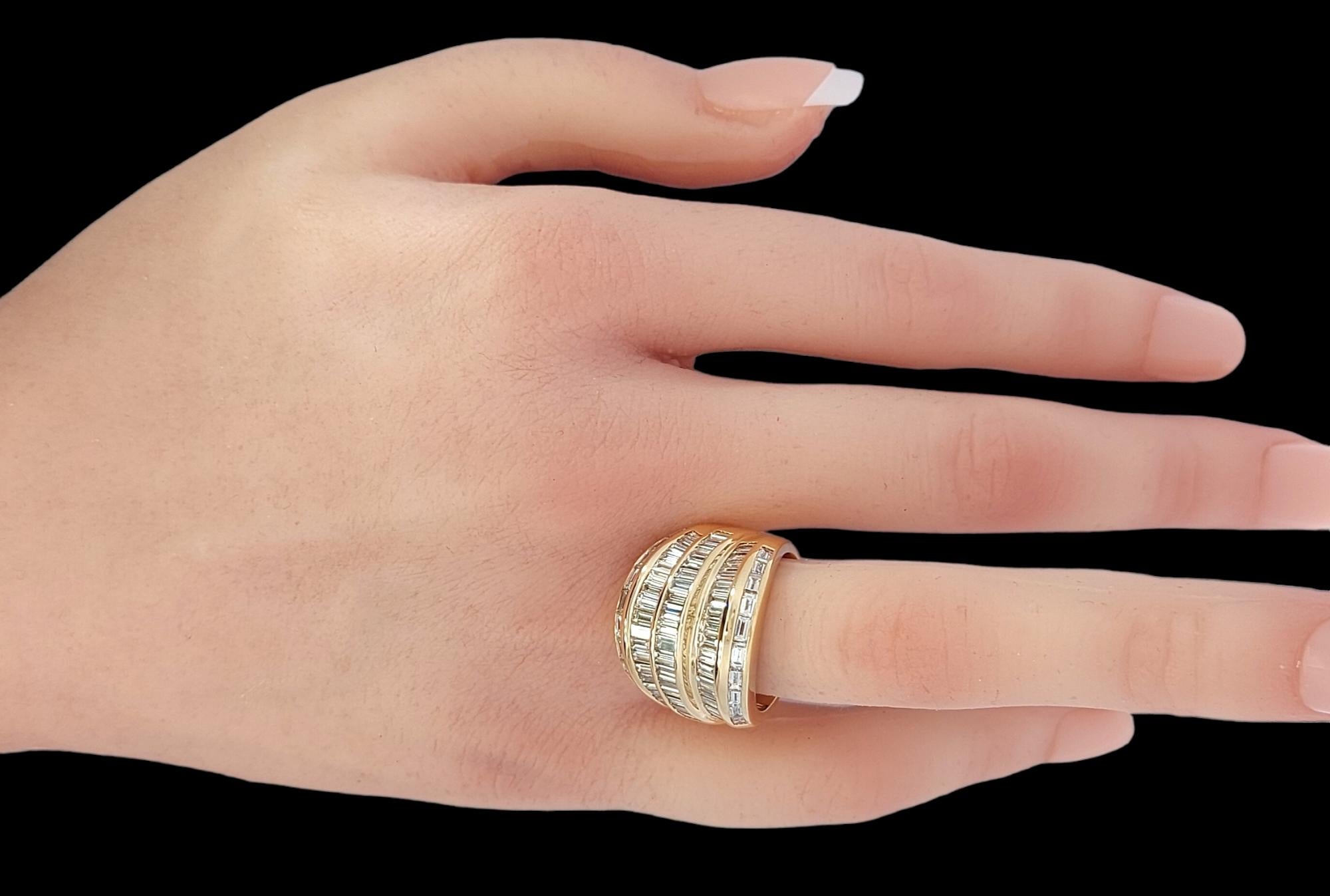 18kt Yellow Gold Ring 4.5 Carat, Baguette Cut Diamonds, Estate Sultan Oman For Sale 6