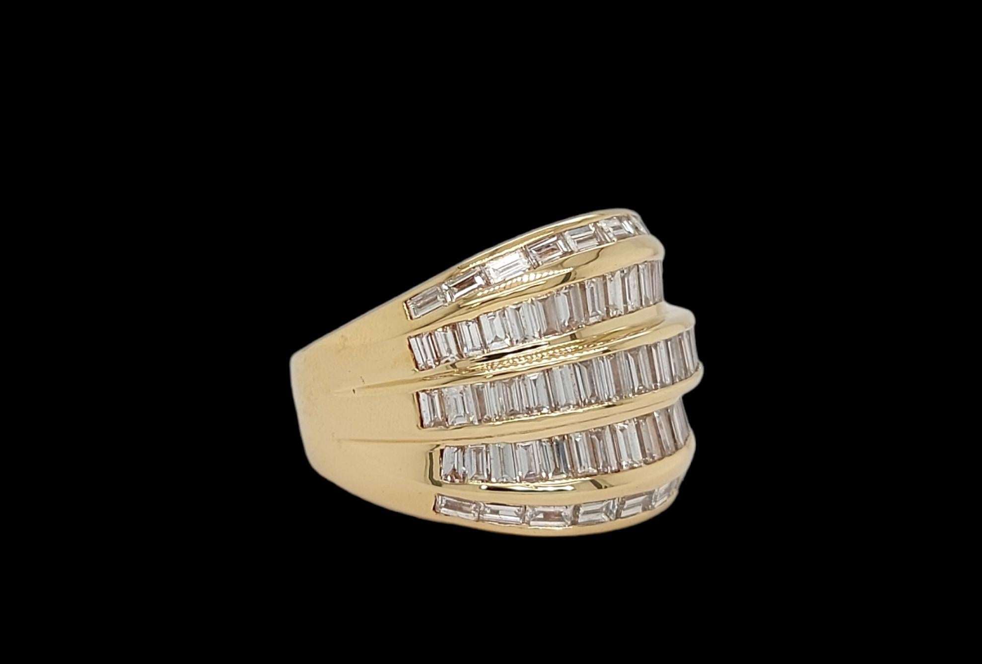 Ring aus 18 Karat Gelbgold mit 4,5 Karat. Diamanten im Baguetteschliff, Anwesen Sultan Oman im Zustand „Hervorragend“ im Angebot in Antwerp, BE