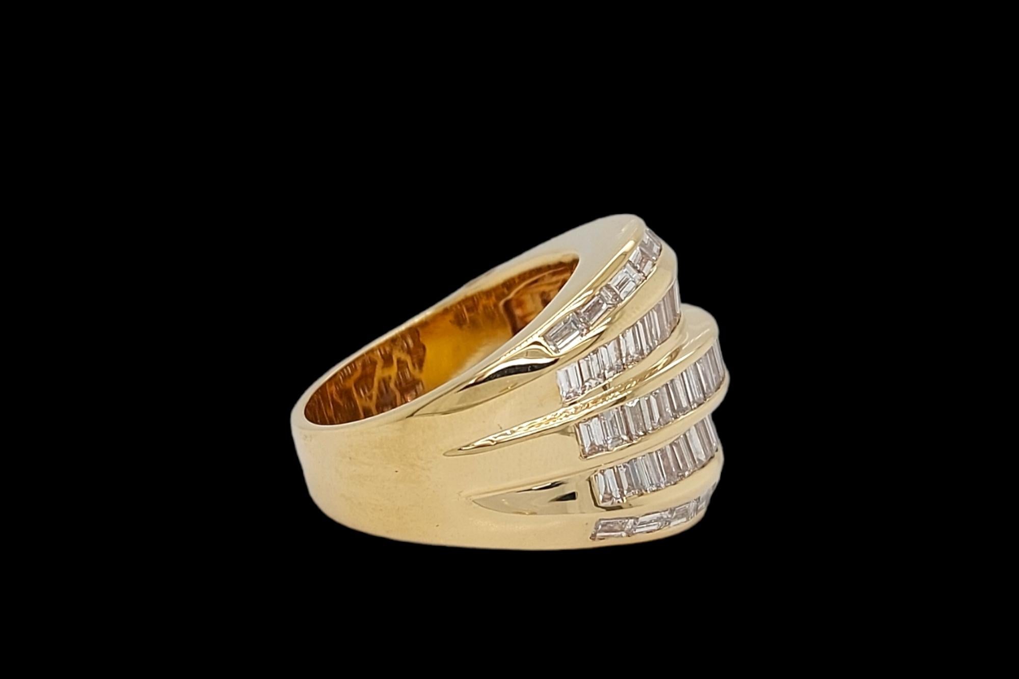 Ring aus 18 Karat Gelbgold mit 4,5 Karat. Diamanten im Baguetteschliff, Anwesen Sultan Oman für Damen oder Herren im Angebot
