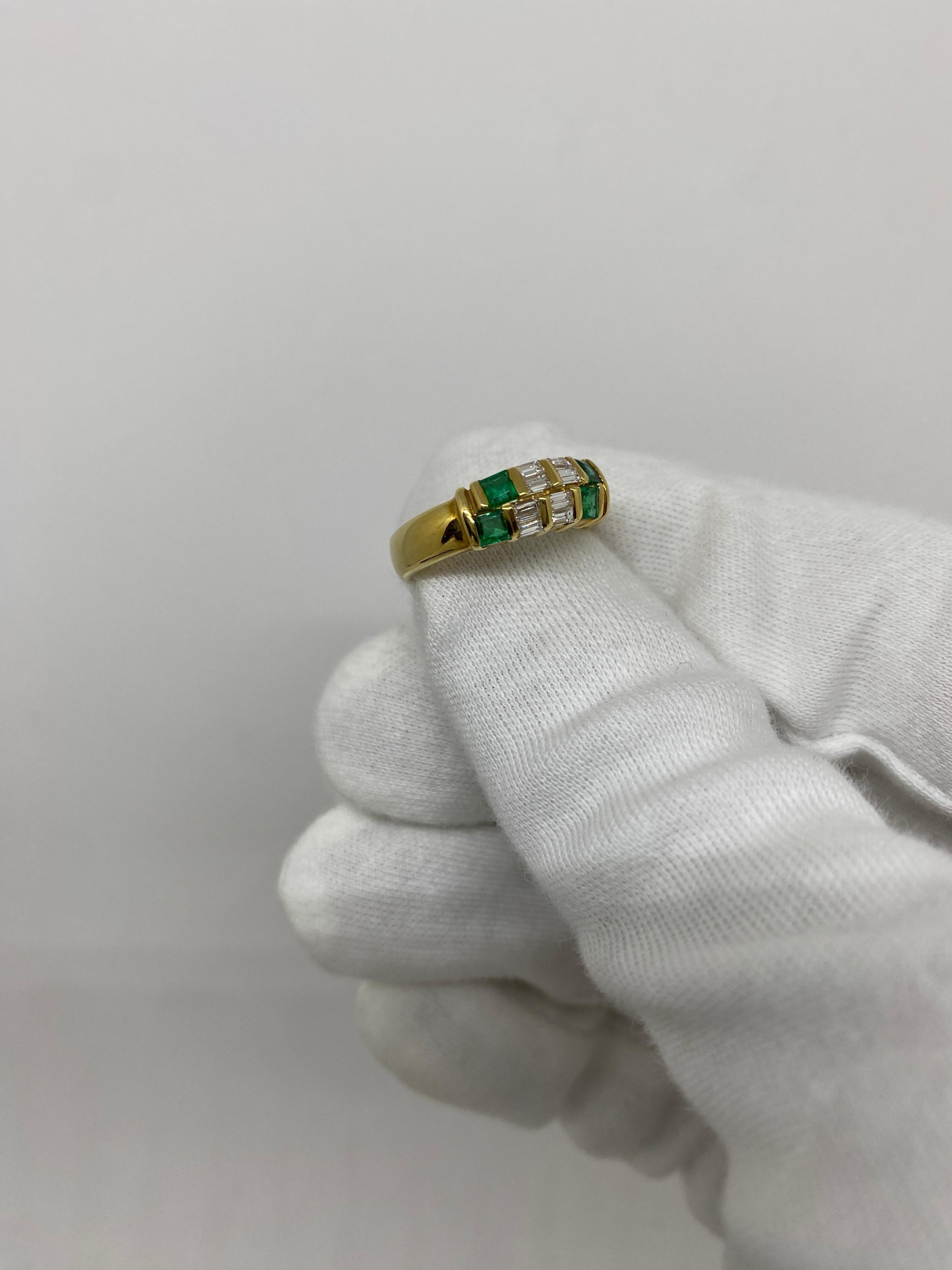 18Kt Yellow Gold Ring Emeralds 0.50 ct & White Diamonds 0.28 ct In Excellent Condition For Sale In Bergamo, BG