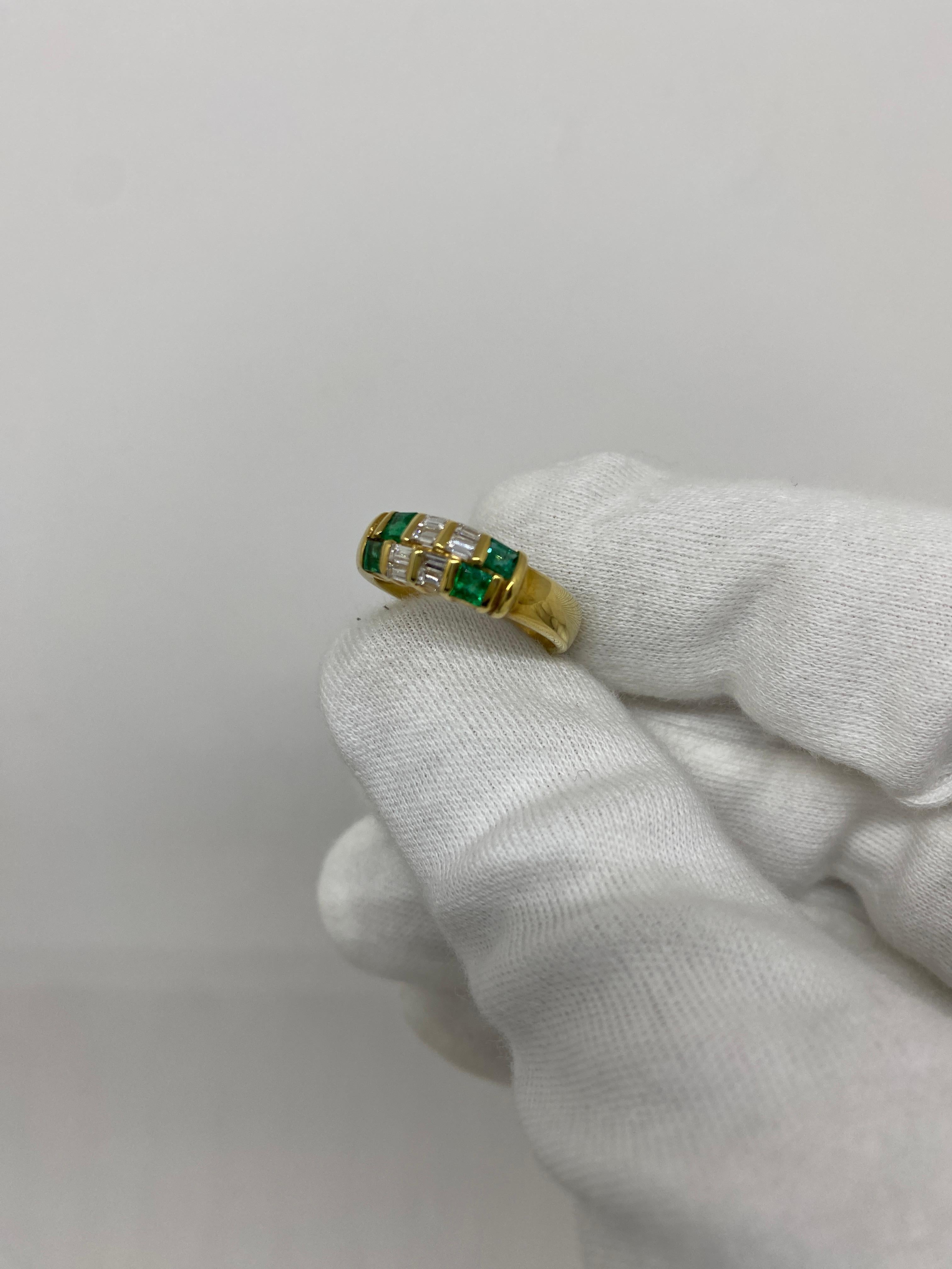 Women's or Men's 18Kt Yellow Gold Ring Emeralds 0.50 ct & White Diamonds 0.28 ct For Sale